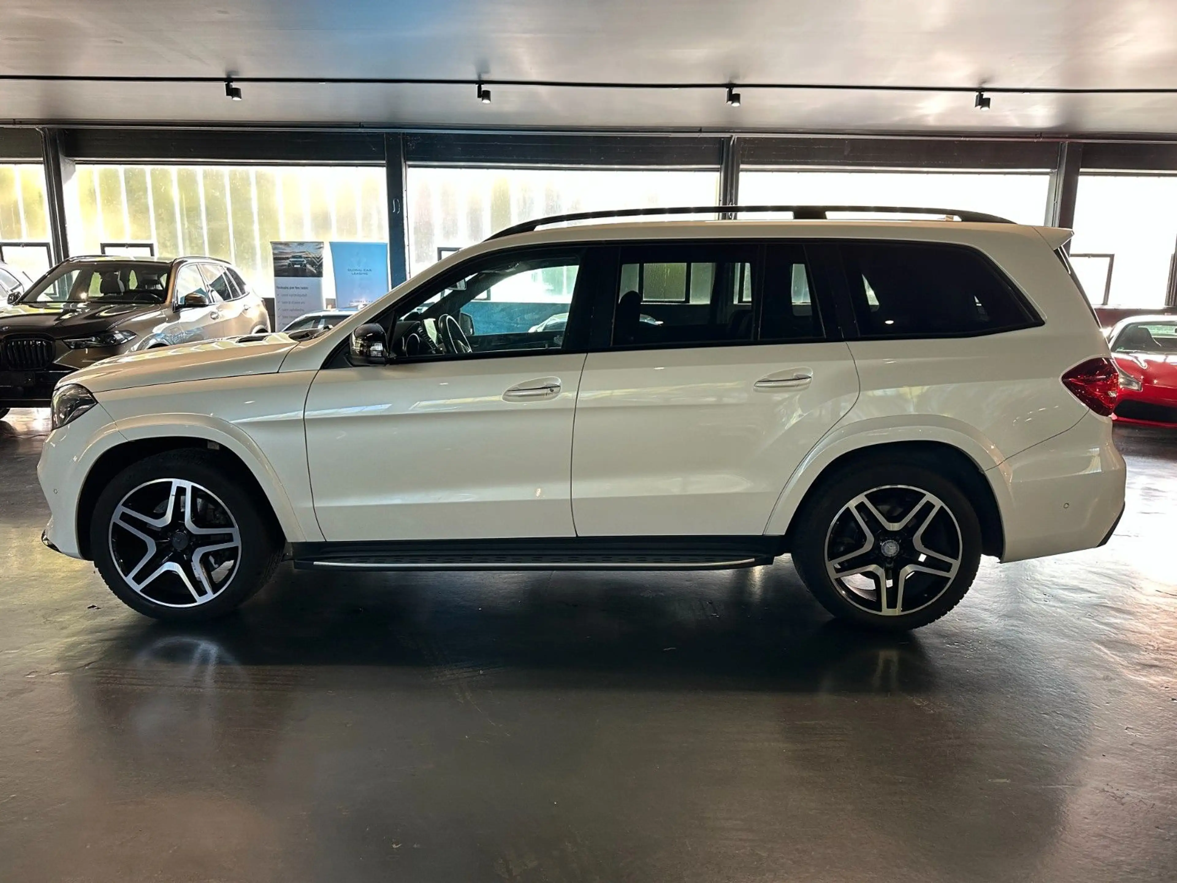Mercedes-Benz GL 500 4Matic AMG*ACC*AirMatic*AHK*Pano — photo 2