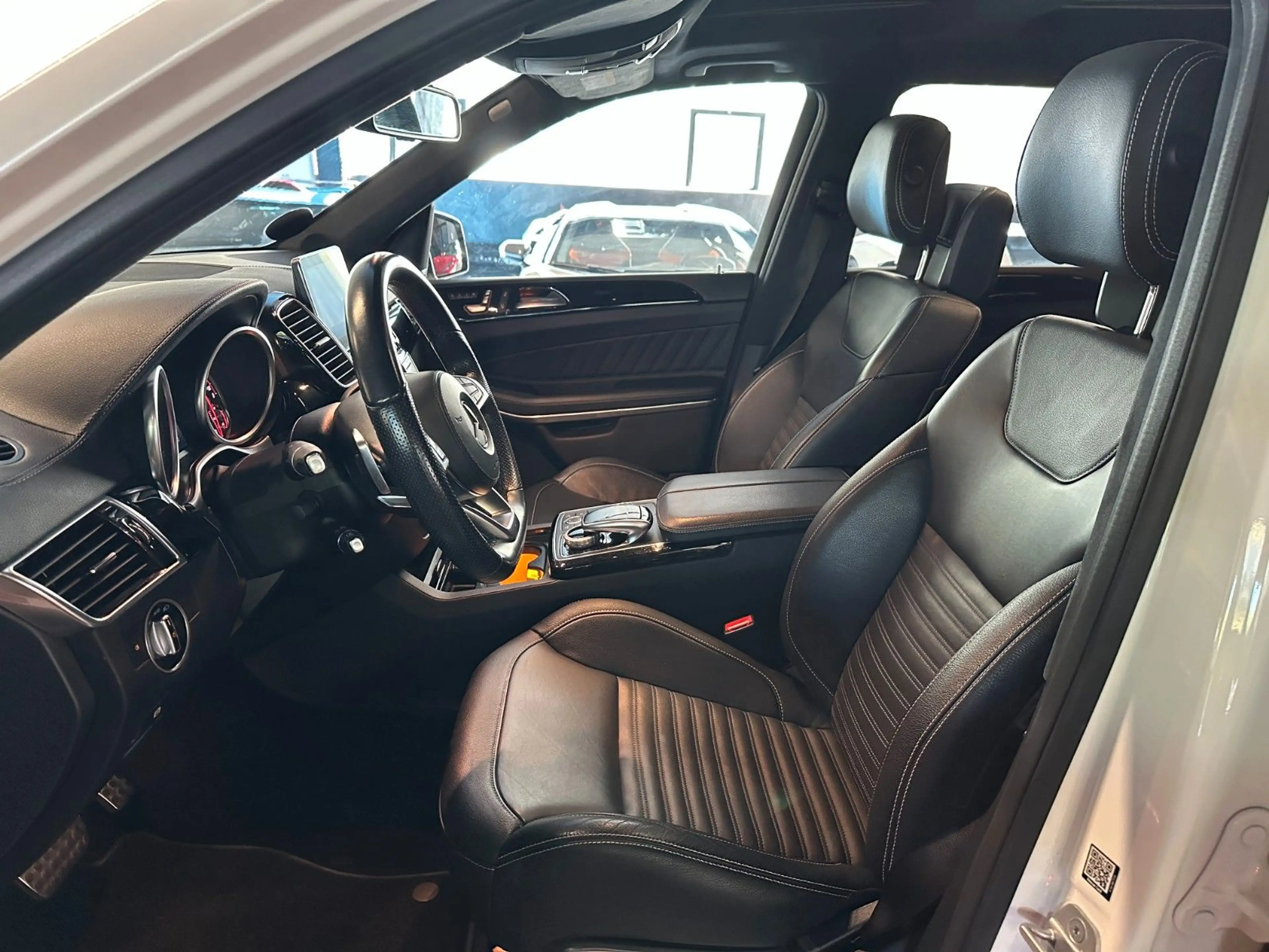 Mercedes-Benz GL 500 4Matic AMG*ACC*AirMatic*AHK*Pano — photo 10
