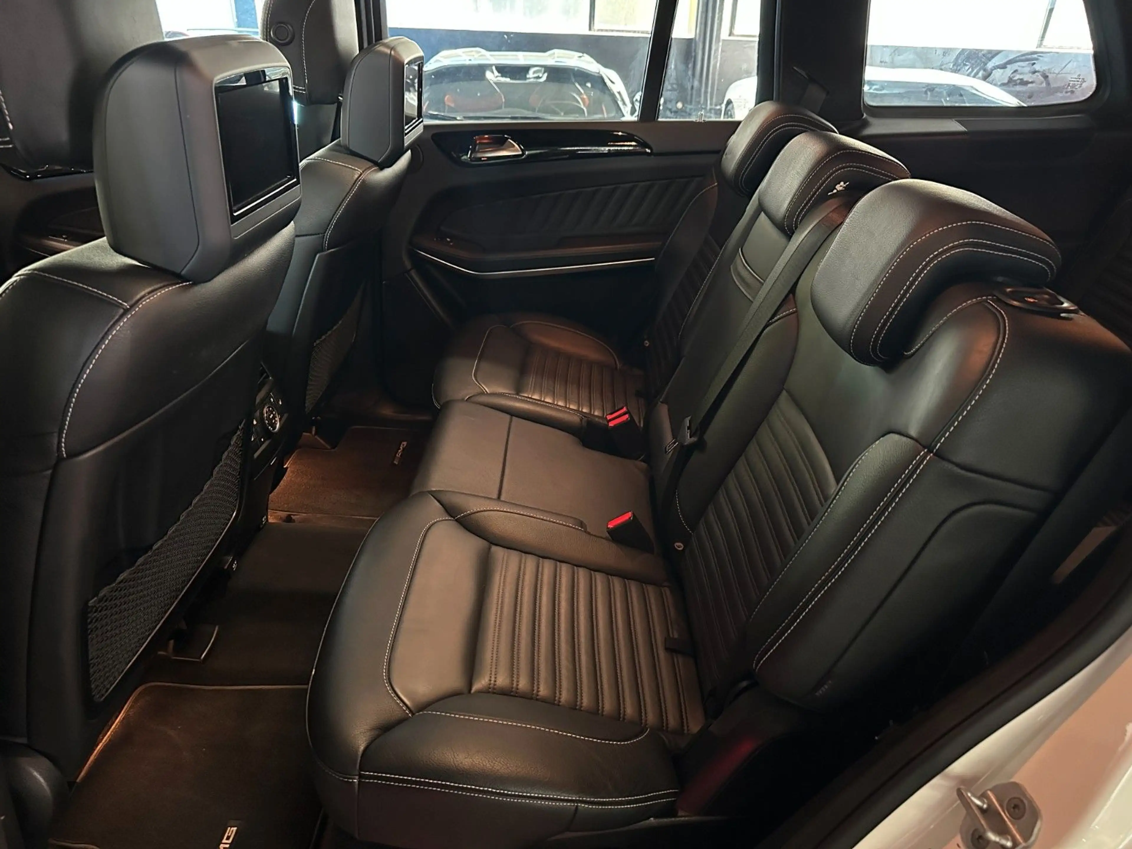 Mercedes-Benz GL 500 4Matic AMG*ACC*AirMatic*AHK*Pano — photo 24