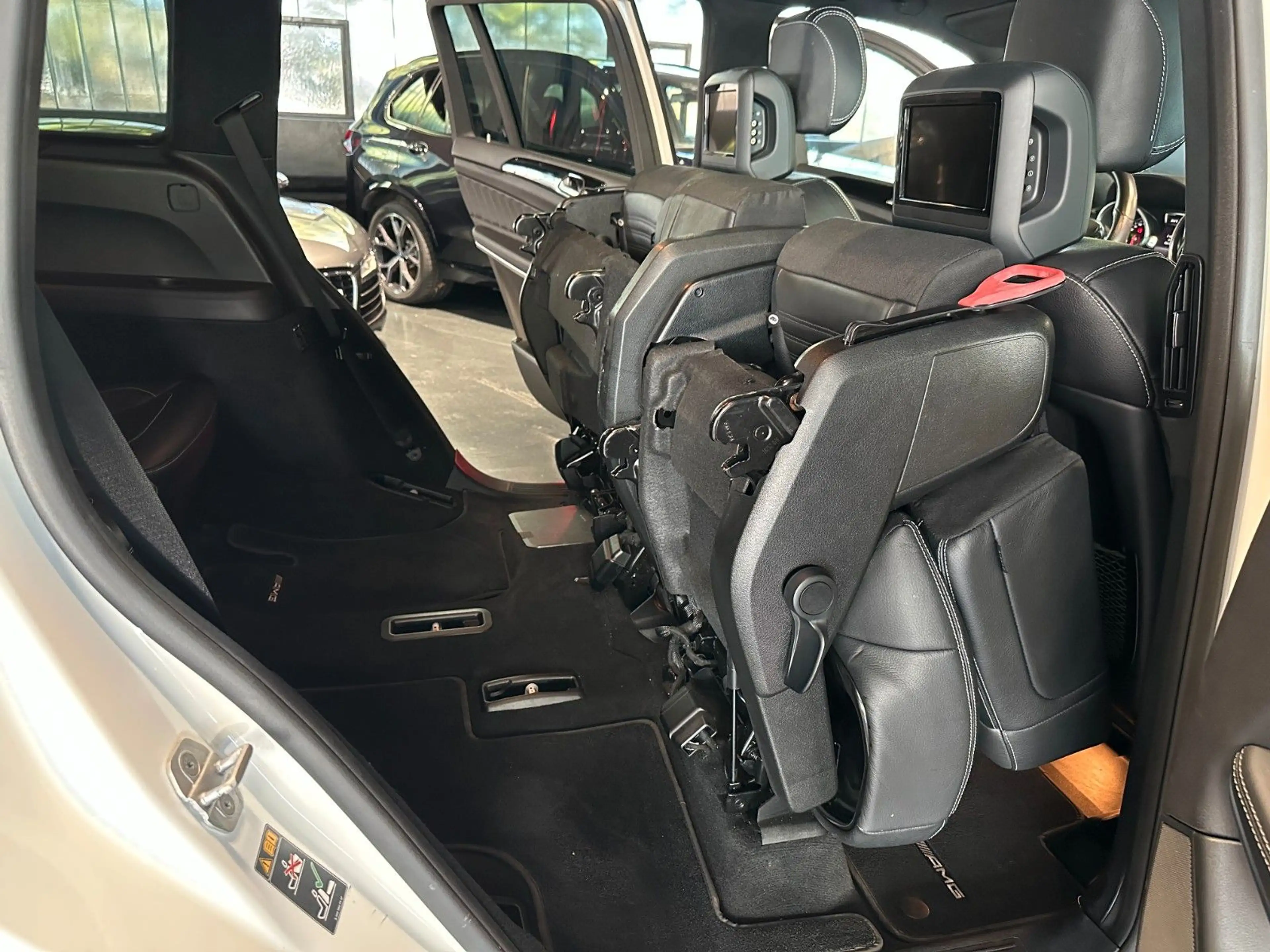 Mercedes-Benz GL 500 4Matic AMG*ACC*AirMatic*AHK*Pano — photo 25