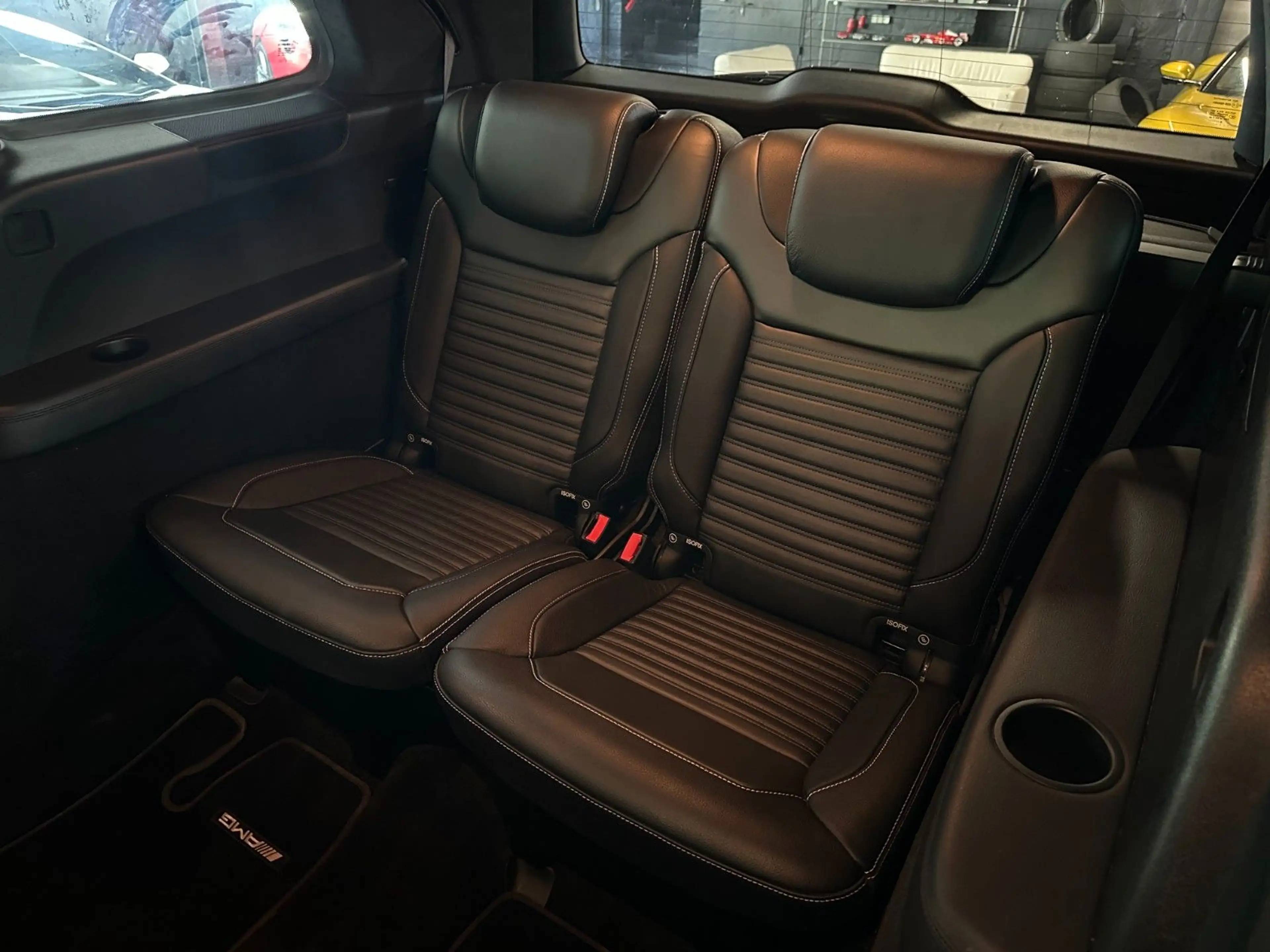 Mercedes-Benz GL 500 4Matic AMG*ACC*AirMatic*AHK*Pano — photo 27