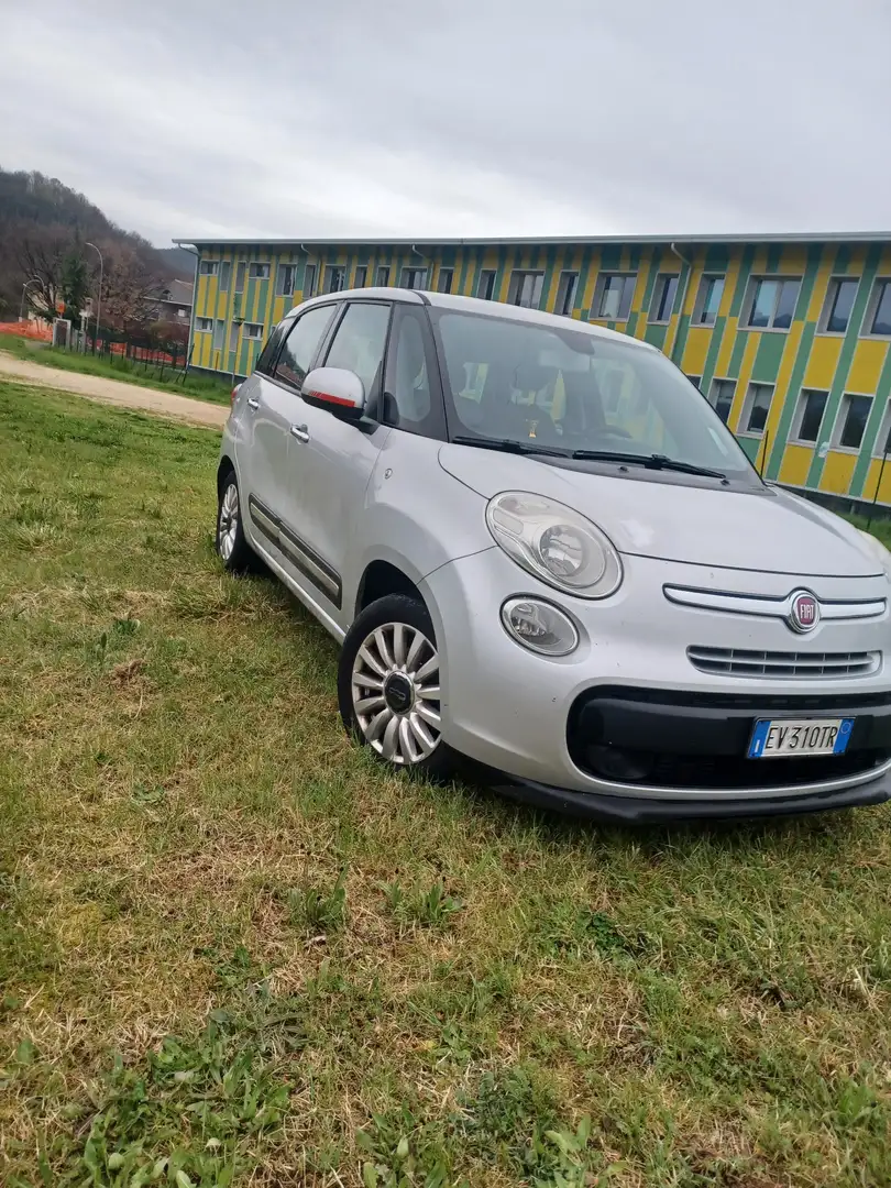 Fiat 500L Living 1.6 mjt Lounge 105cv - 1