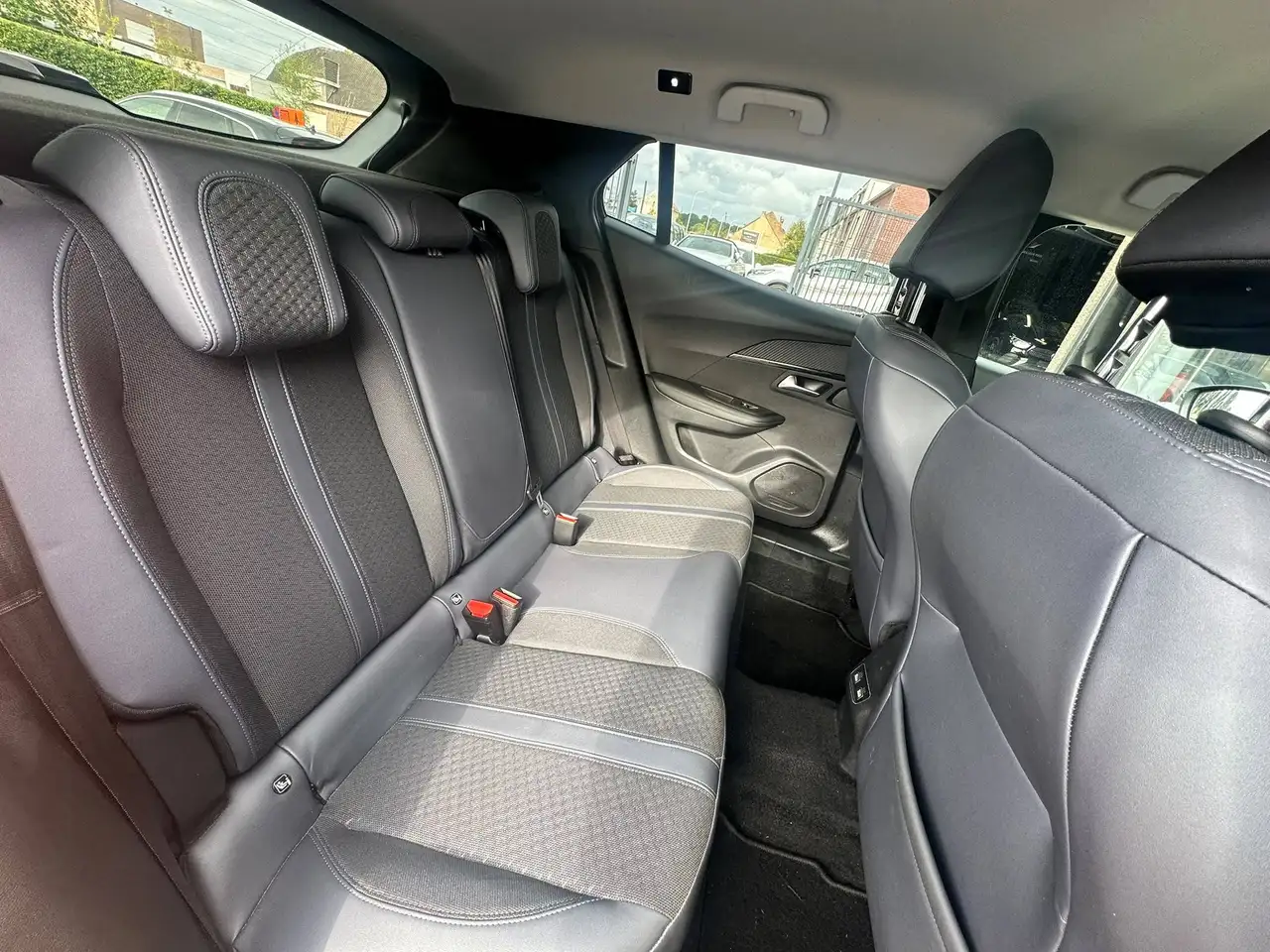 Peugeot 2008 276,38€ SANS INTERET ZONDER KOSTEN / 1.2i, миниатюра 8