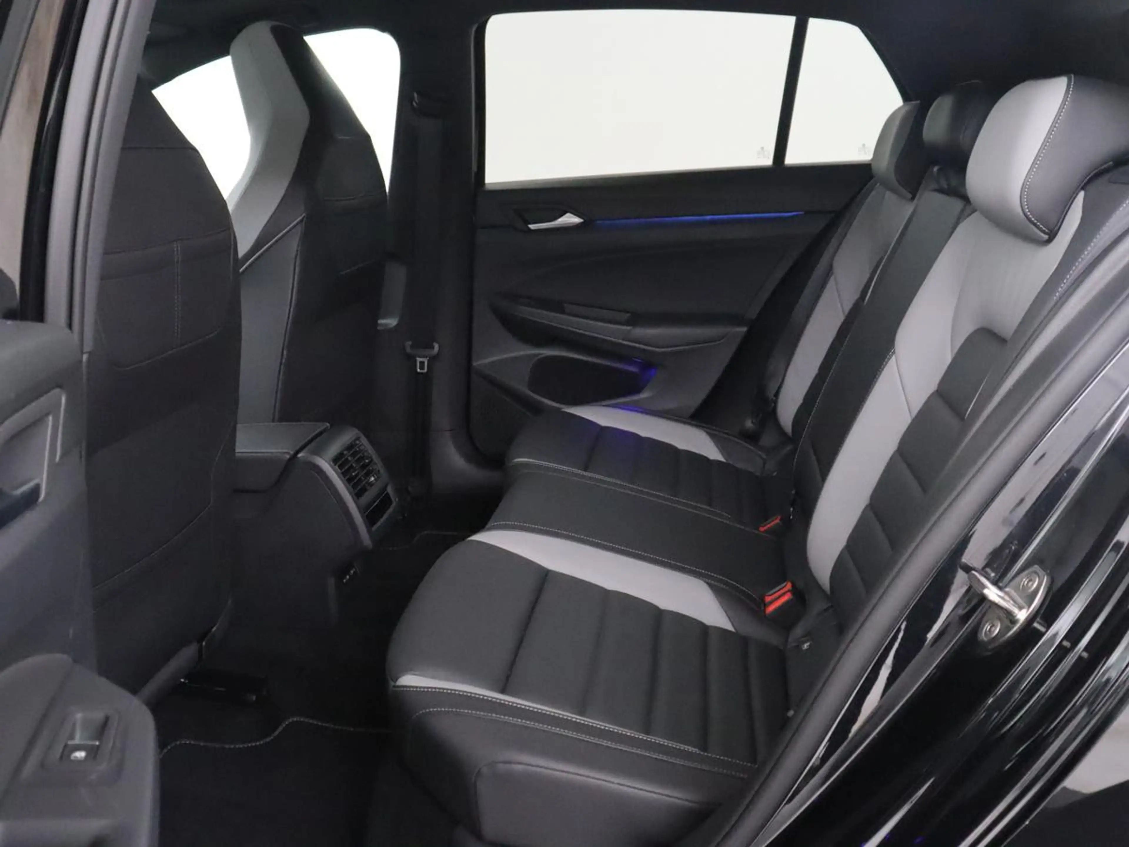 Volkswagen Golf GTE 1.4 eHybrid | SOH 90,0% | Panoramadak | Leder | Ad — photo 8