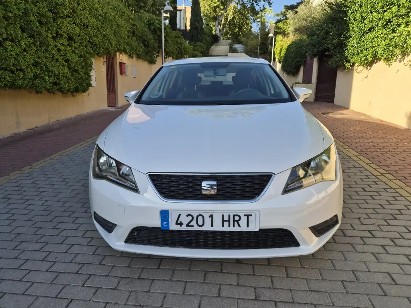 SEAT Leon 1.6TDI CR Reference 90 Blanco - 2