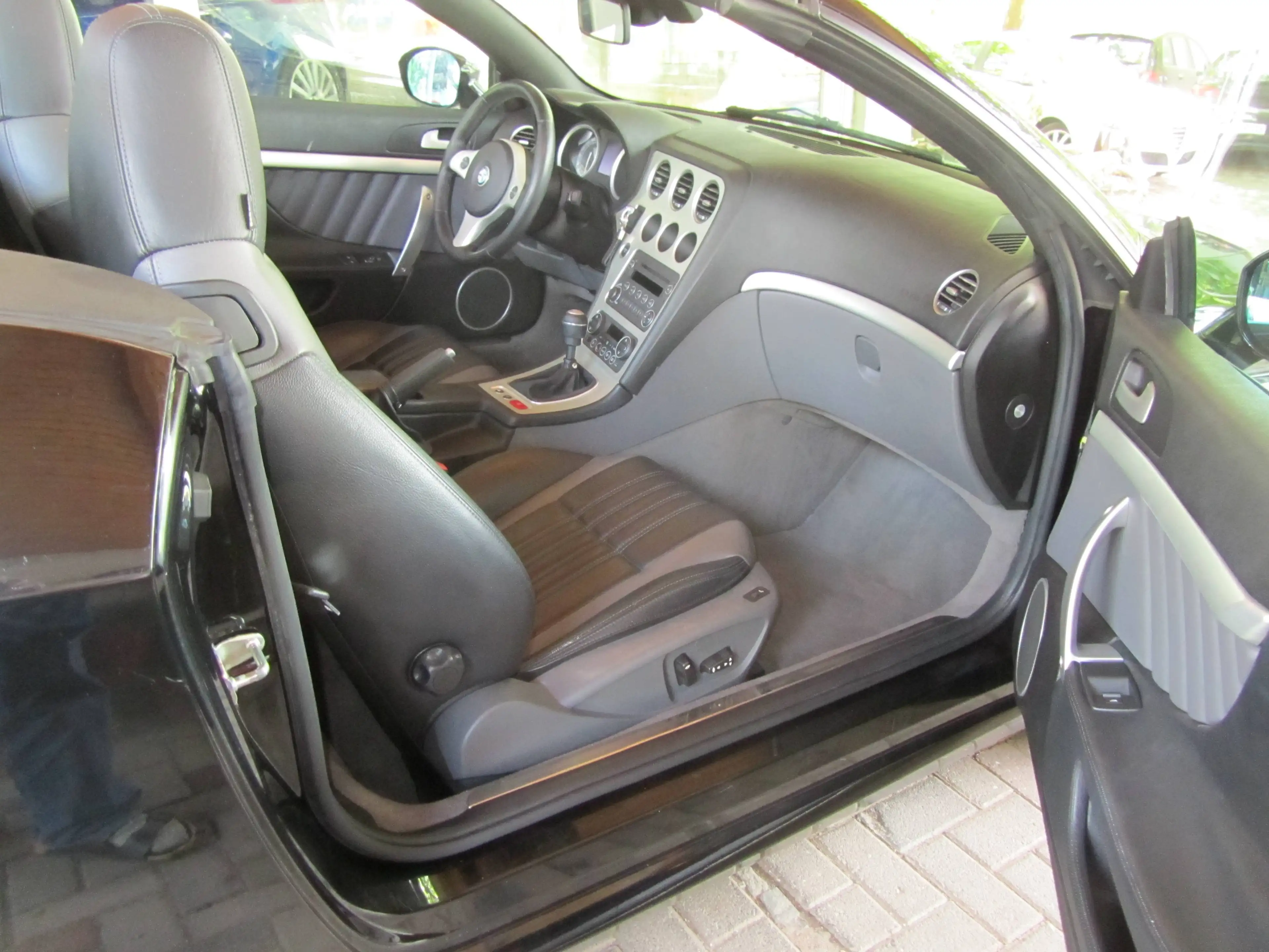 Alfa Romeo Spider Spider 2.2 JTS 16V Exclusive — photo 10