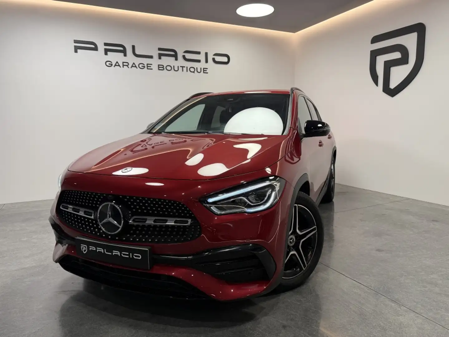 Mercedes-Benz GLA 200 200d 4Matic 8G-DCT - 2
