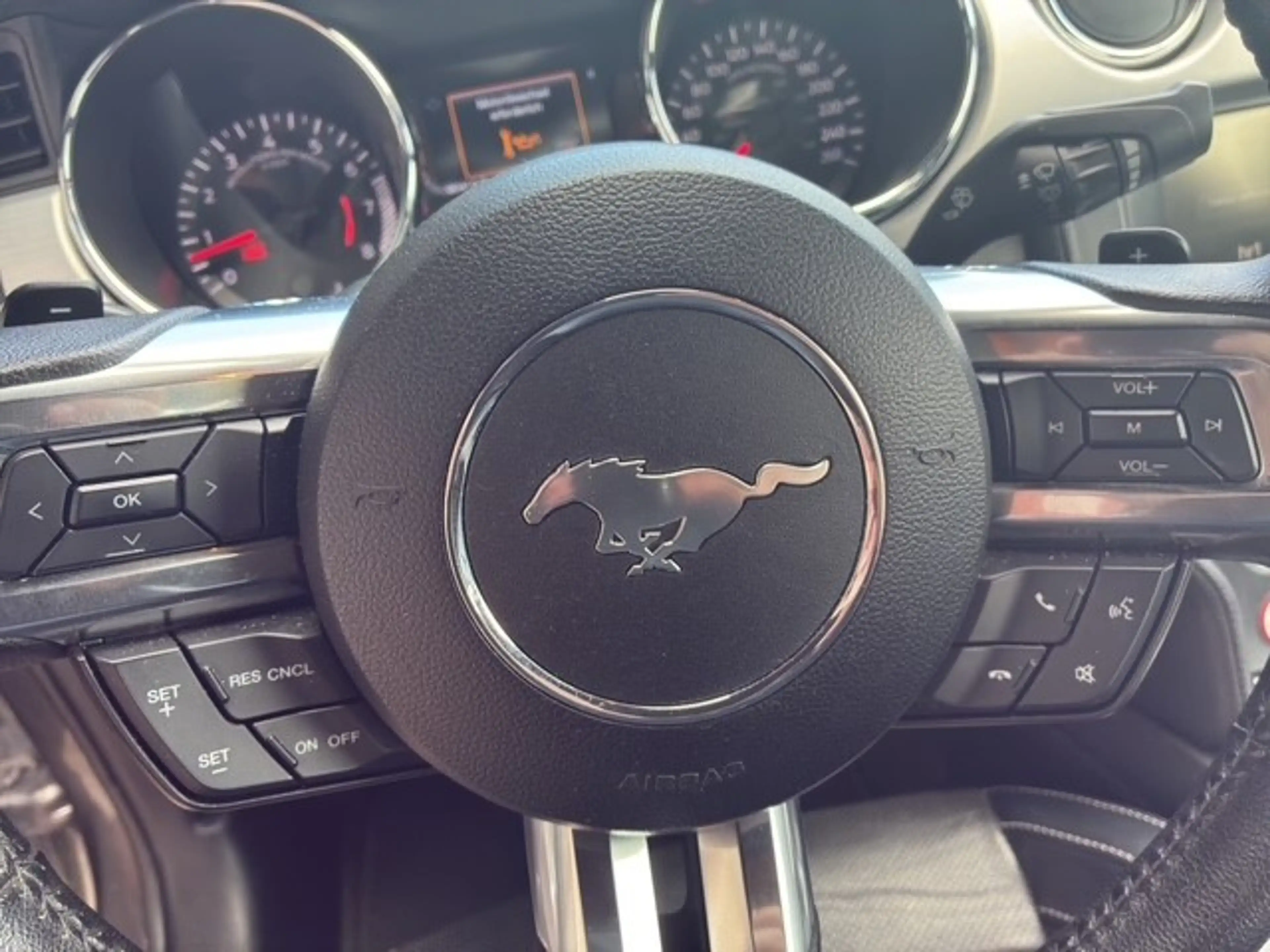 Ford Mustang 5.0 Ti-VCT V8 Aut. GT — photo 7