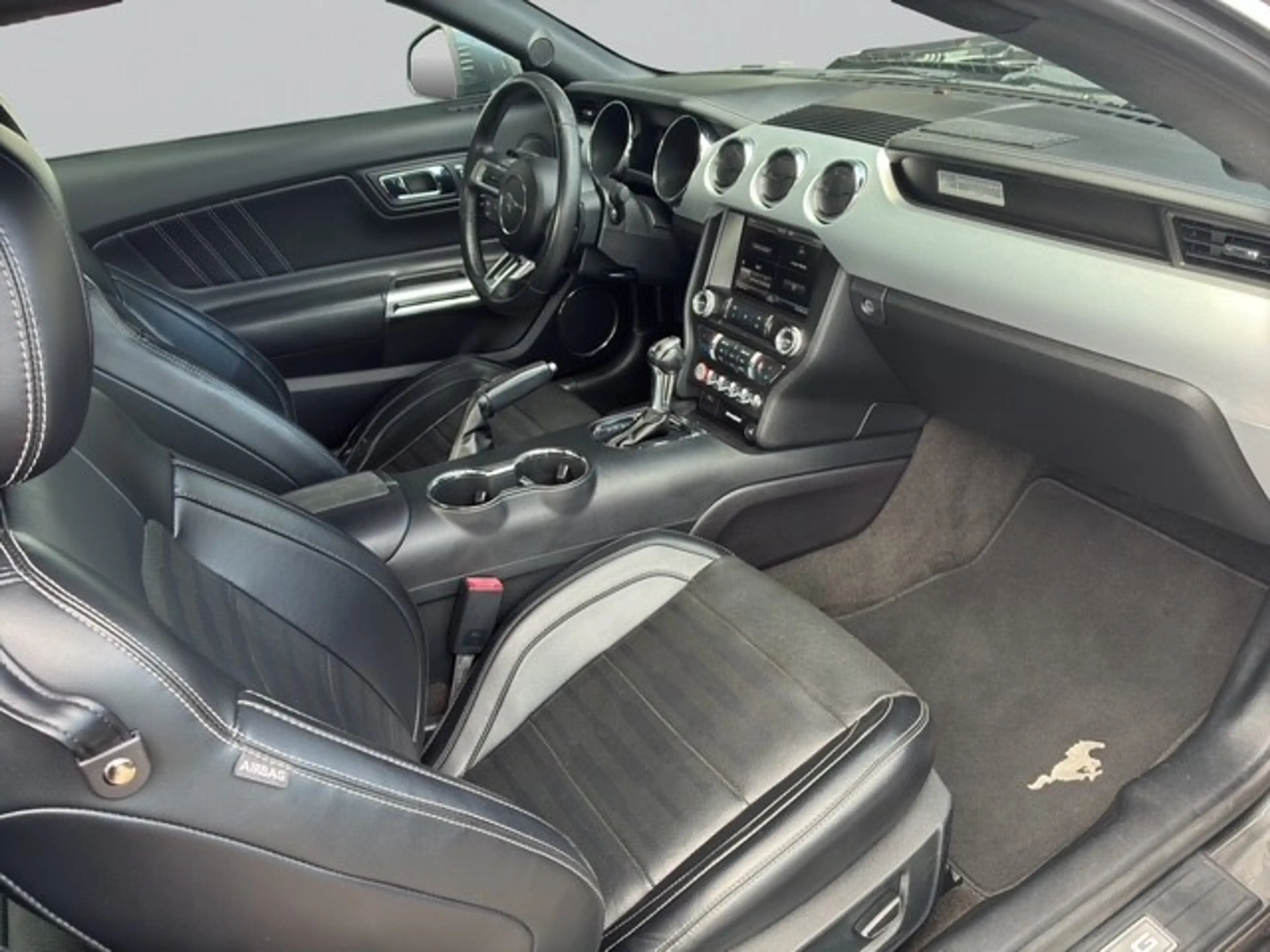 Ford Mustang 5.0 Ti-VCT V8 Aut. GT — photo 8