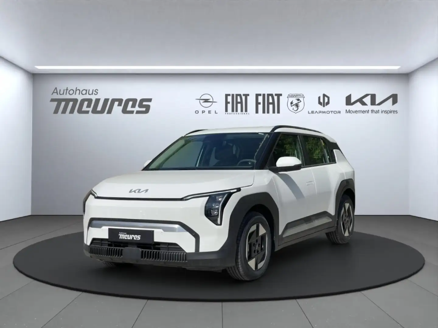 Kia EV3 58.3 kWh Air Navi Klimaautom Rückfahrkam. Verkehrs Weiß - 1