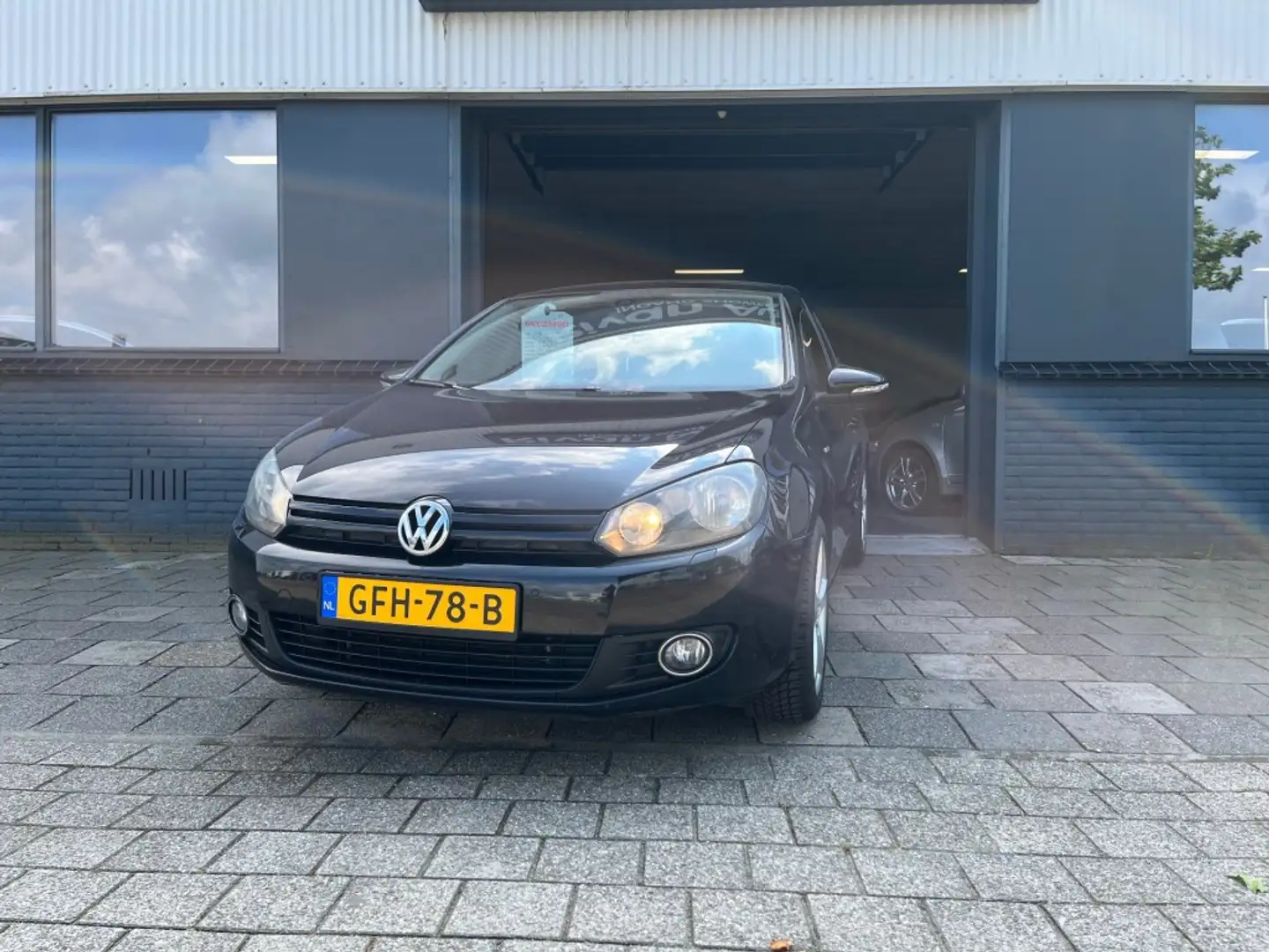 Volkswagen Golf 1.2 TSI MATCH Schwarz - 2