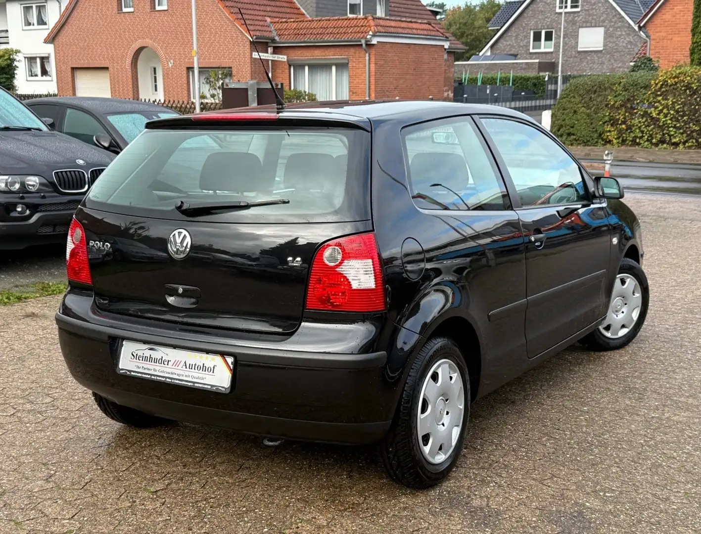 Volkswagen Polo Automatik Negro - 2