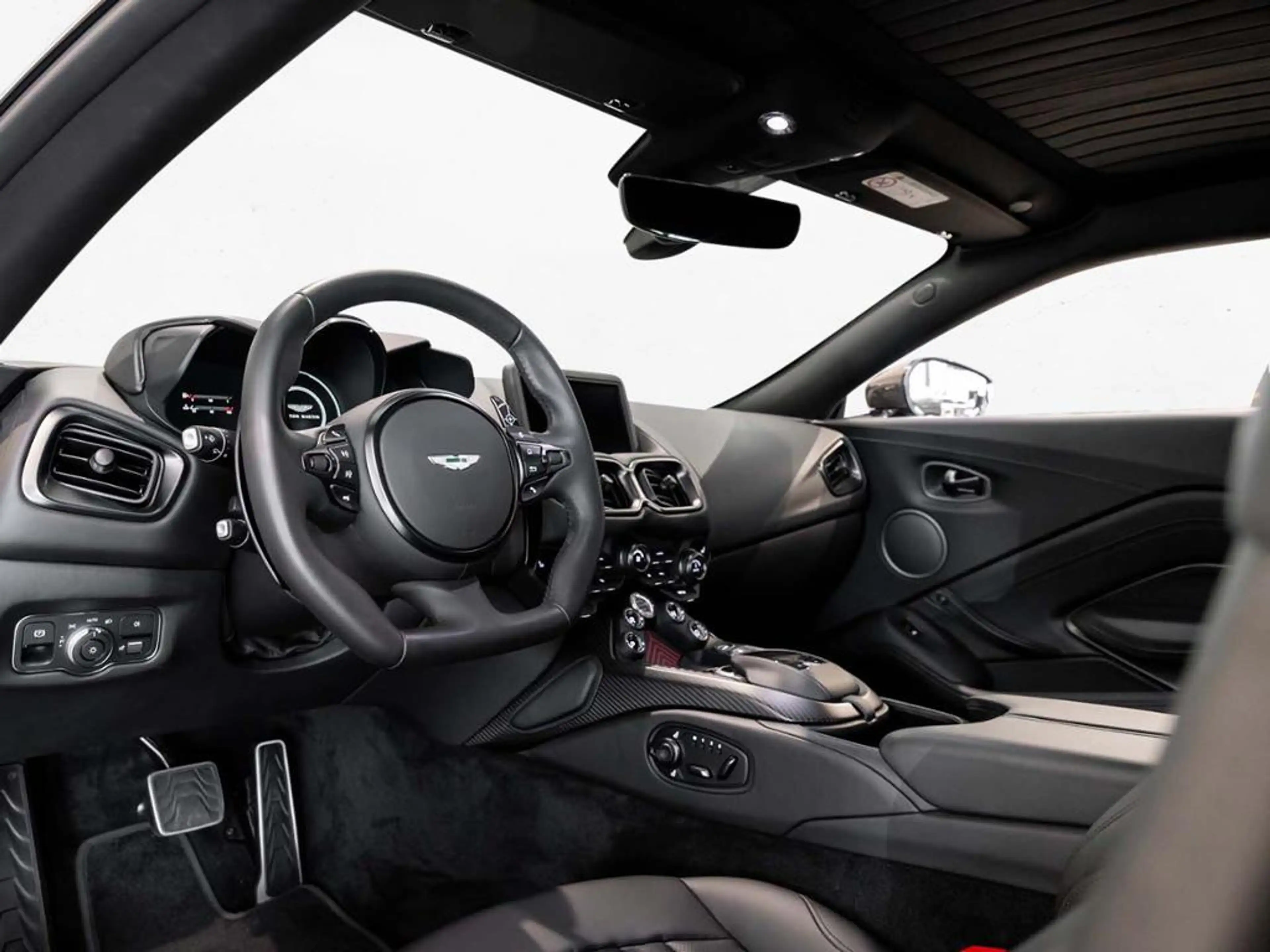 Aston Martin V8 Vantage Coupe 007 Editiion 1 of 100 Aston Martin H — photo 4