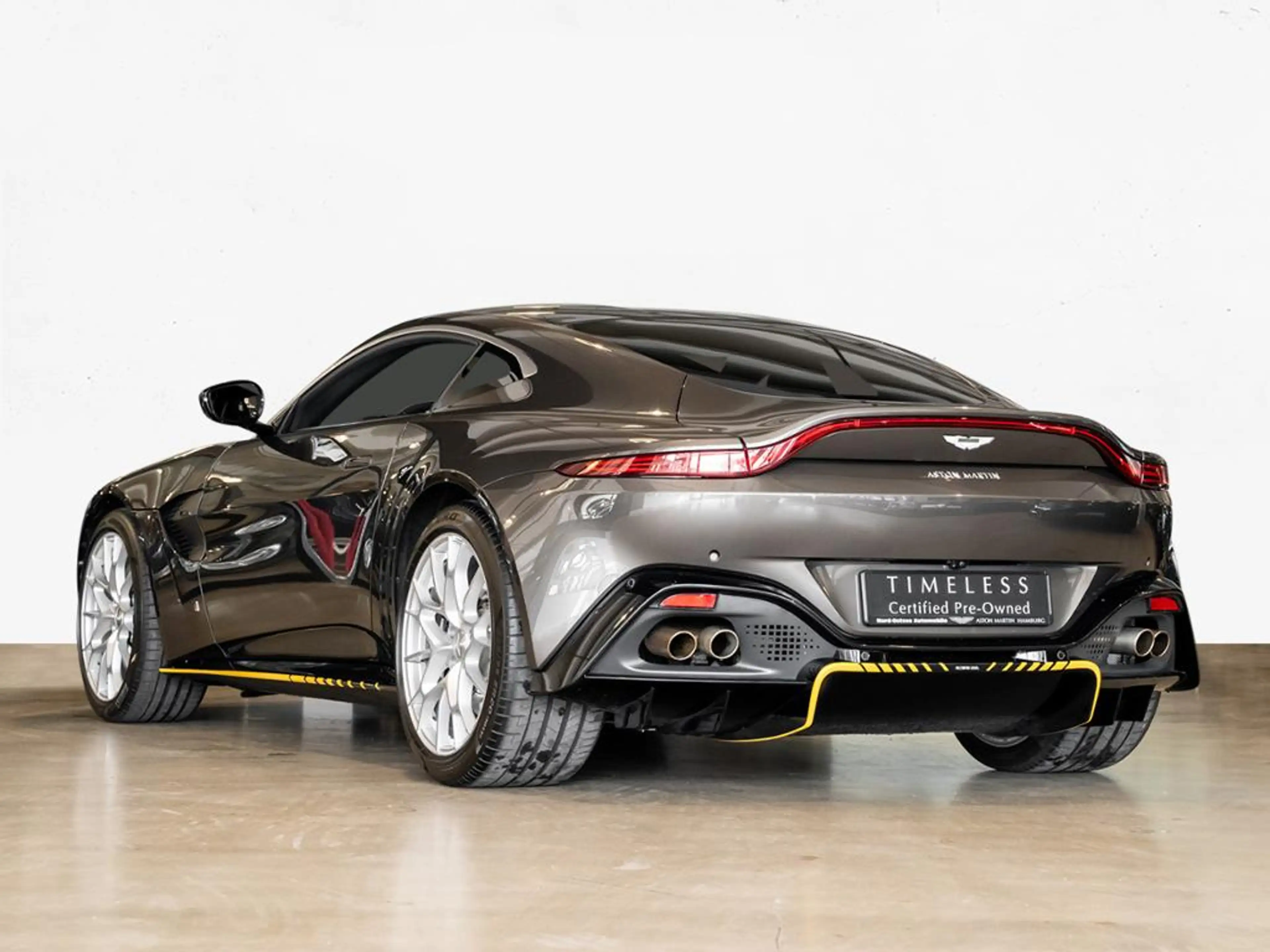 Aston Martin V8 Vantage Coupe 007 Editiion 1 of 100 Aston Martin H — photo 3