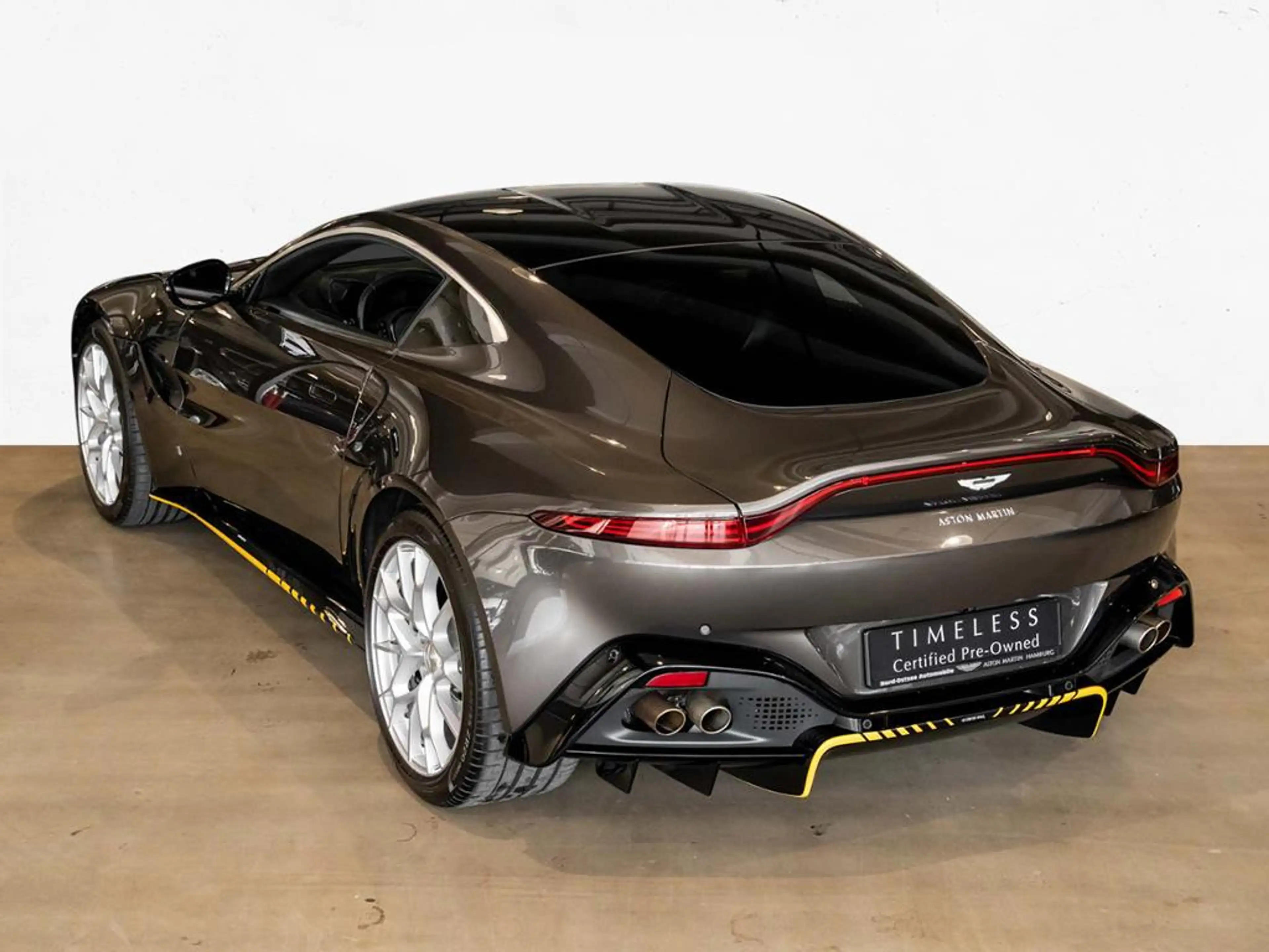 Aston Martin V8 Vantage Coupe 007 Editiion 1 of 100 Aston Martin H — photo 15