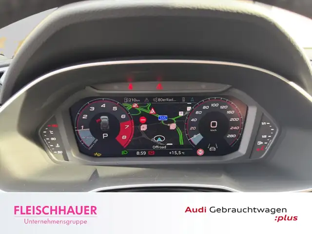 Audi Q3 view 12