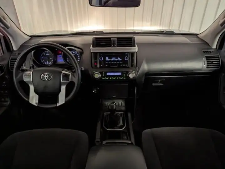 Toyota Land Cruiser 2019, foto 36