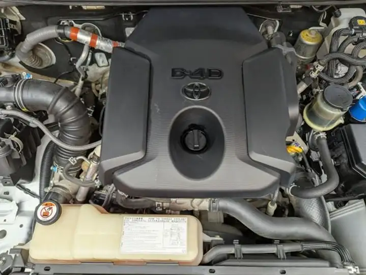 Toyota Land Cruiser 2019, foto 49