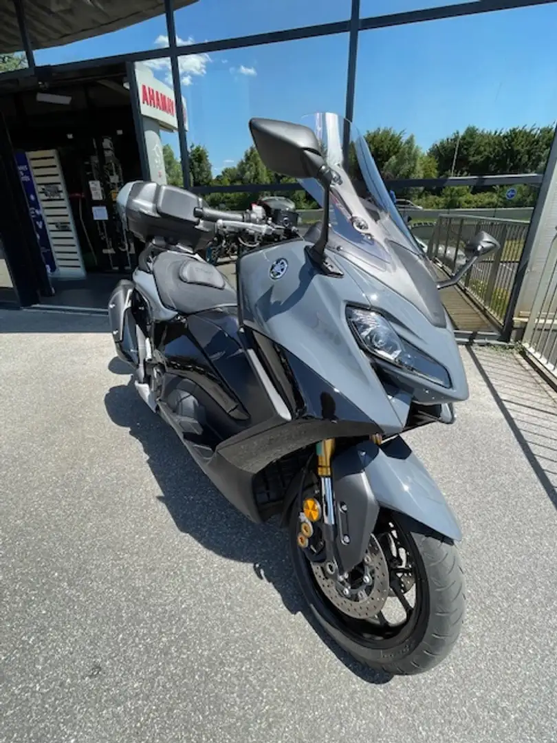 Yamaha TMAX 560 Gris - 1