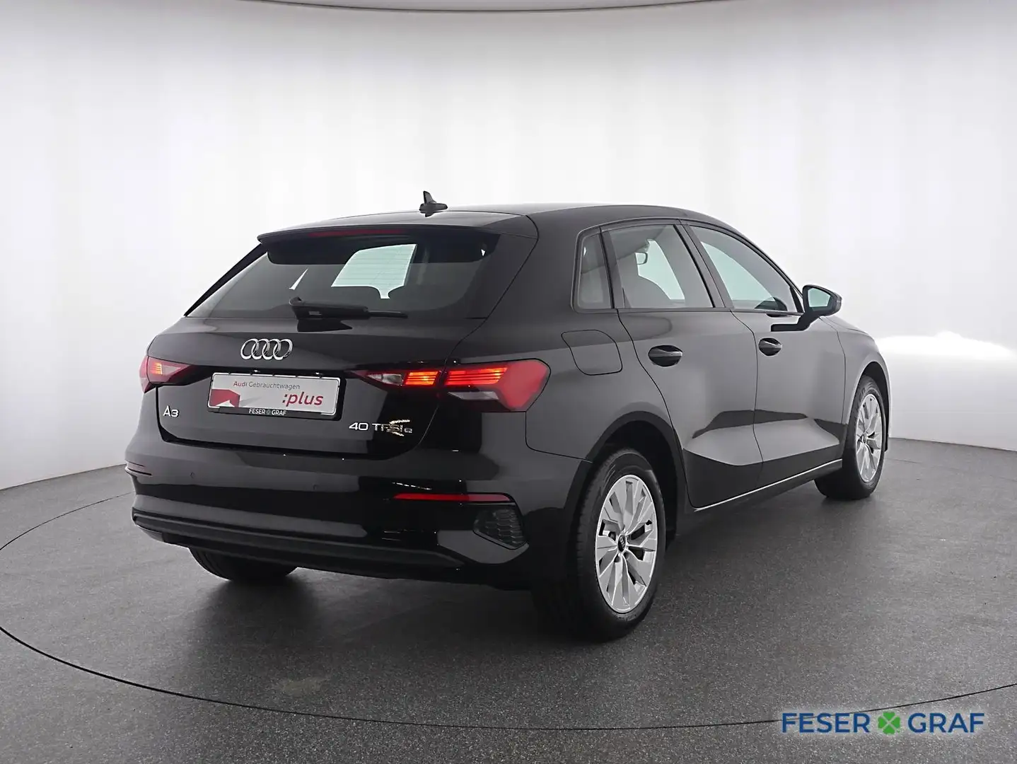 Audi A3 40 TFSI e S tronic Navi,Sportsitze,PDC Schwarz - 2