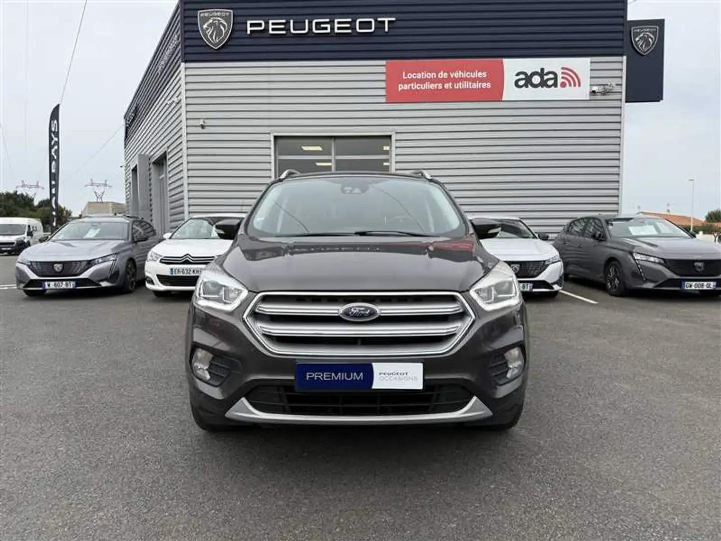 Ford Kuga 1.5 ECO-BOOST 120 TITANIUM Gris - 2
