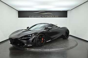 Coupe 4.0 V8 720 LUXURY