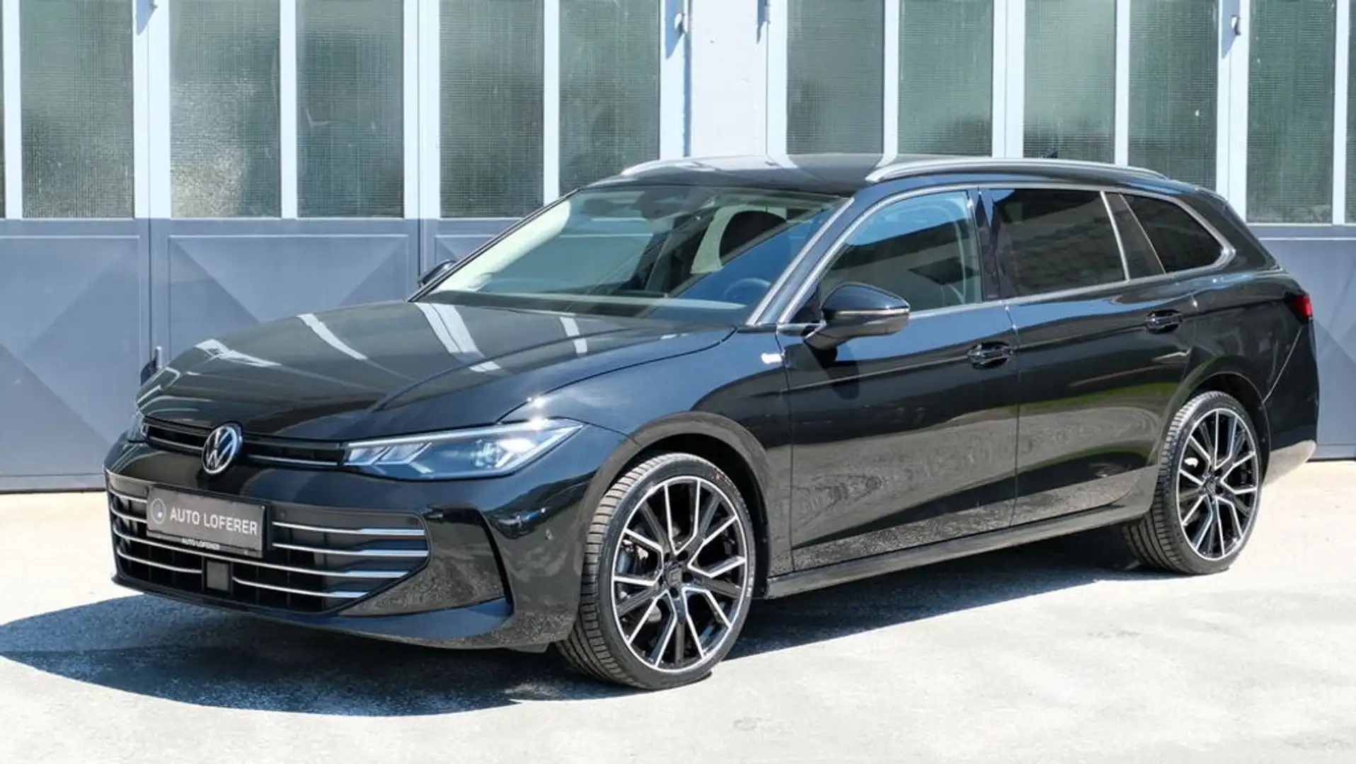Volkswagen Passat 1.5 eTSI 110 kW Business DSG Schwarz - 1