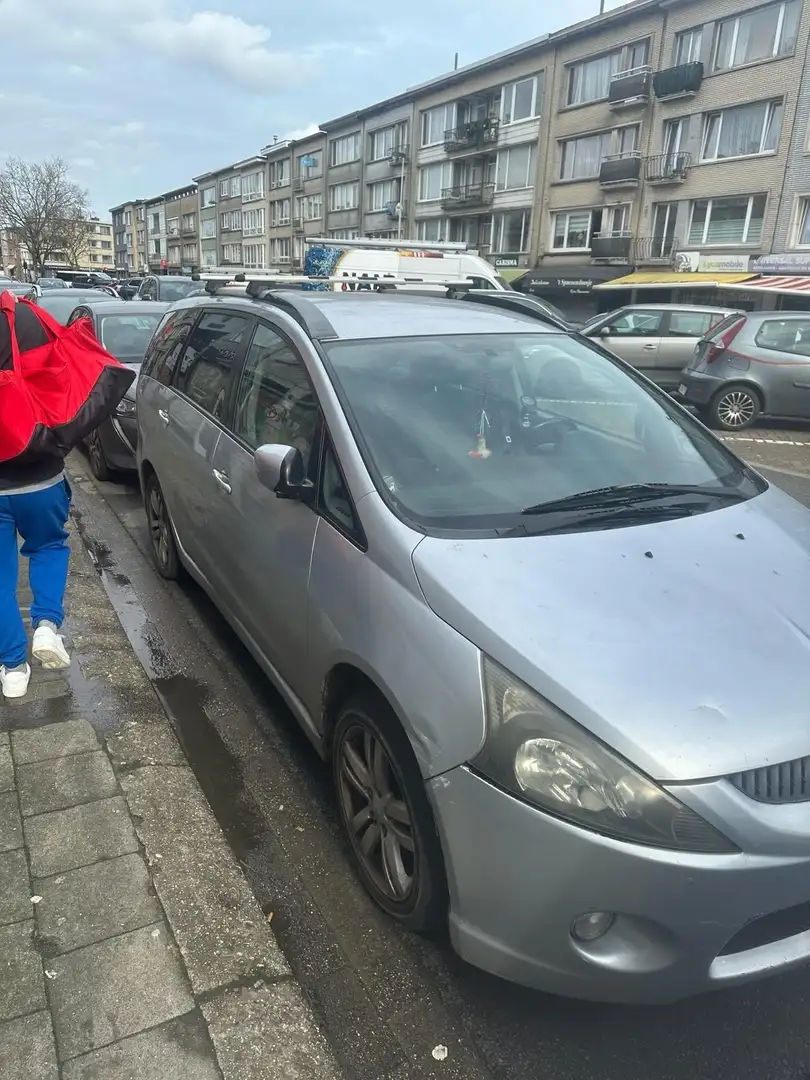 Mitsubishi Grandis 2.0 DI-D 7-Sitzer 30 Jahre Grey - 1