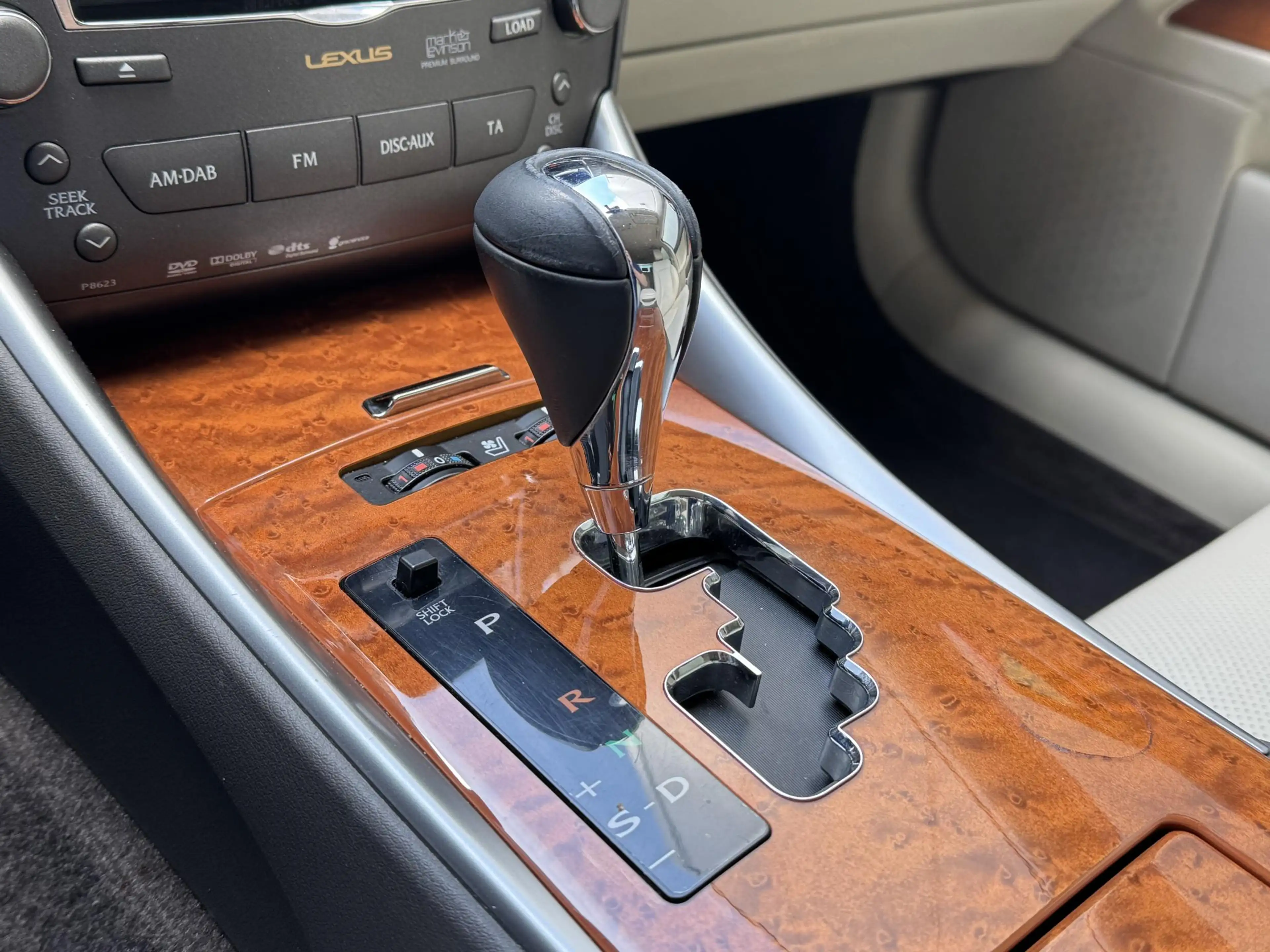 Lexus IS 250 Facelift Mark Levinson DEALER — photo 8