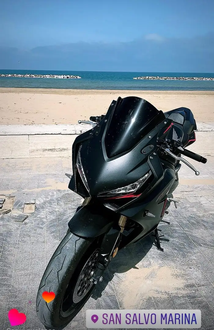 Honda CBR 650 R 95cv - 1