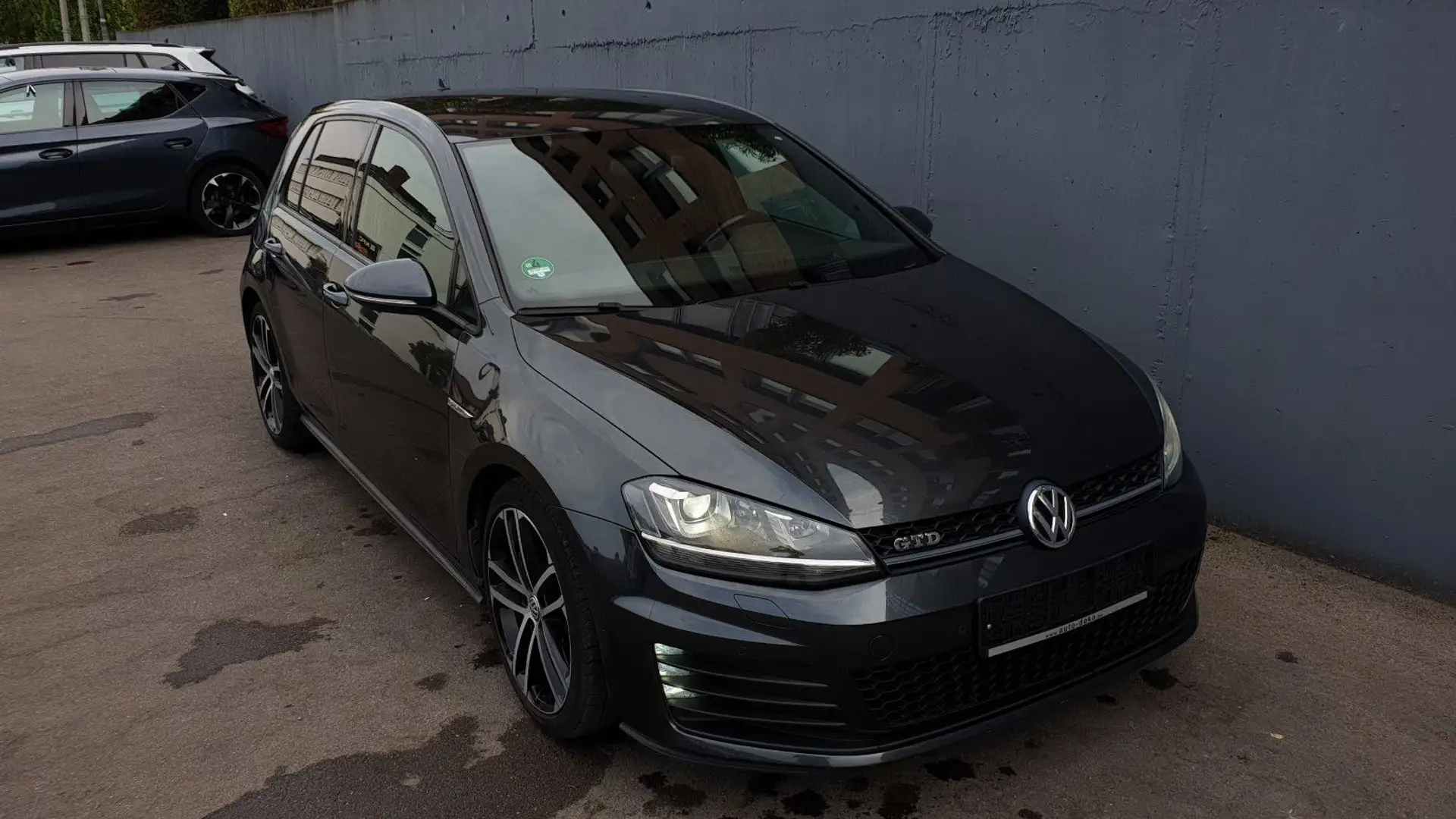 Volkswagen Golf GTD DSG Navi+/Xenon/Kamera/18 Grau - 2