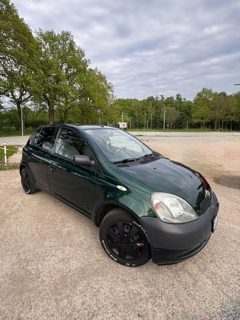 Toyota Yaris 1.0 linea terra - 1