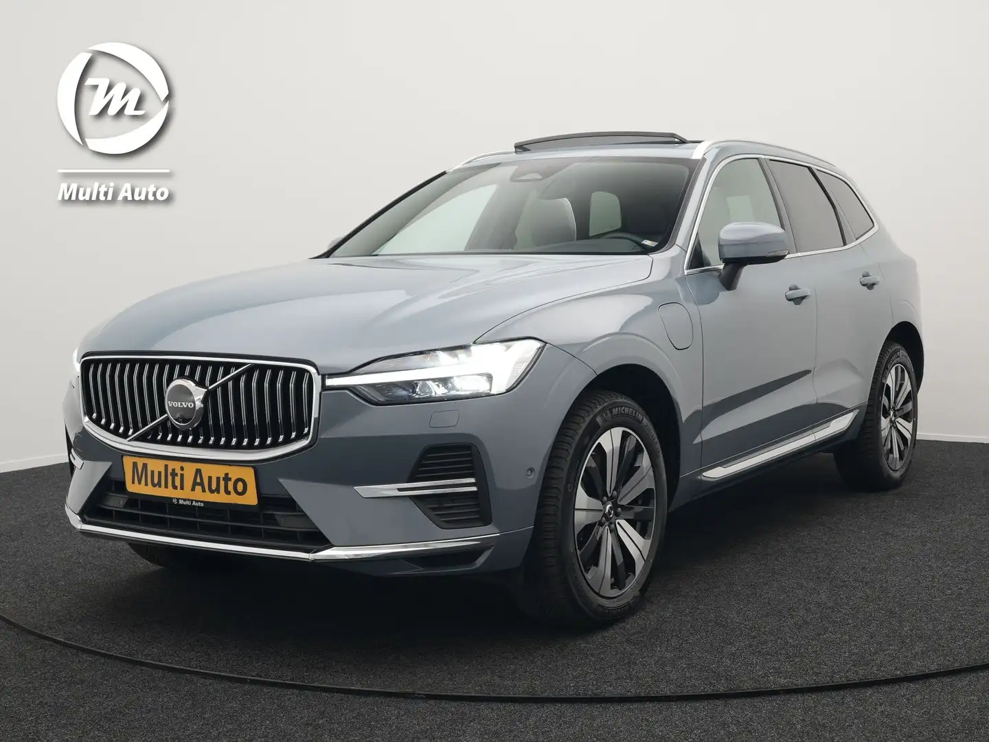 Volvo XC60 T6 AWD Plus Bright Plug In Hybrid Thunder Grey 340 Grijs - 1