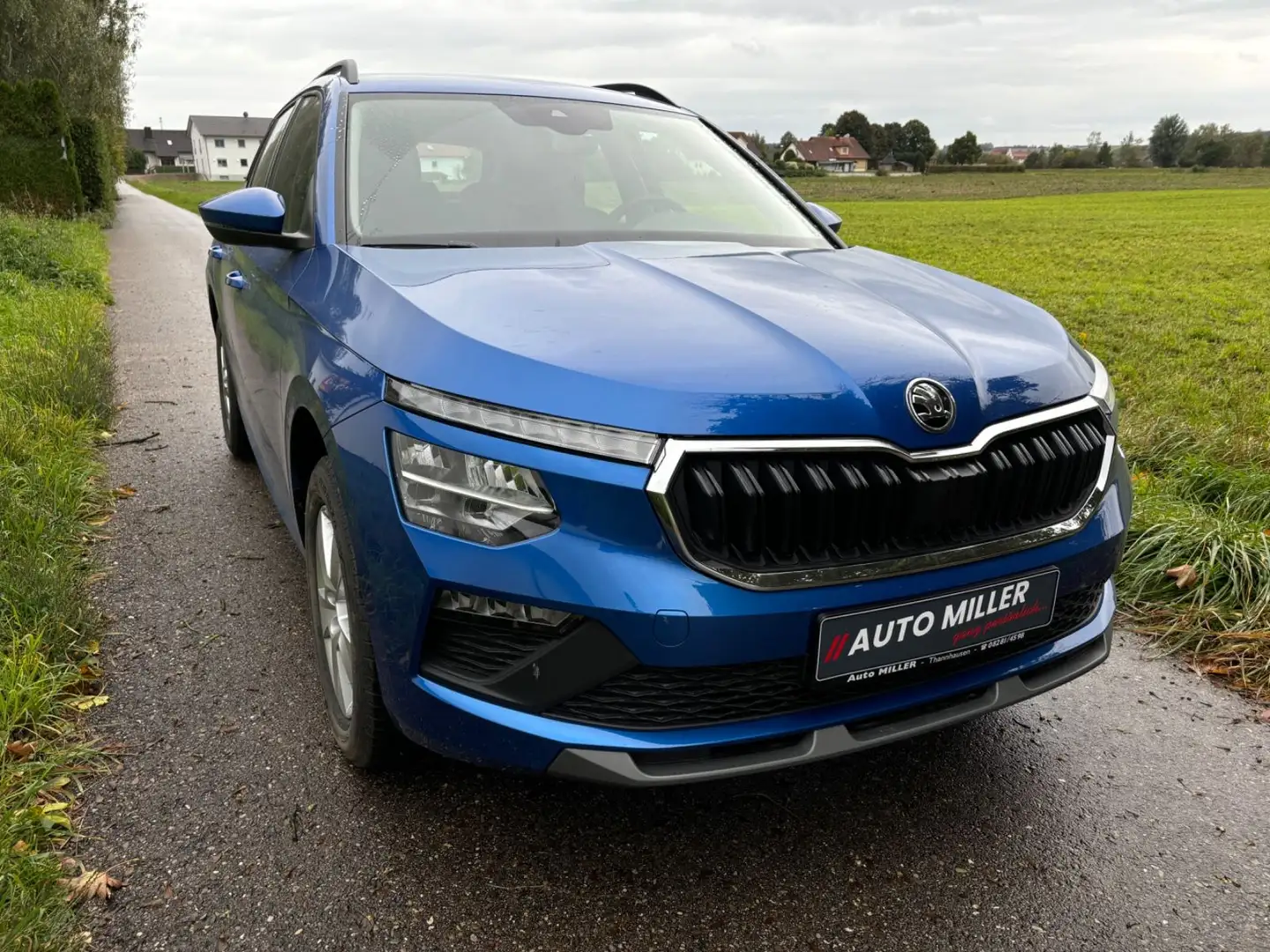 Skoda Kamiq 1.0 TSI 85kW DSG Selection Blau - 1