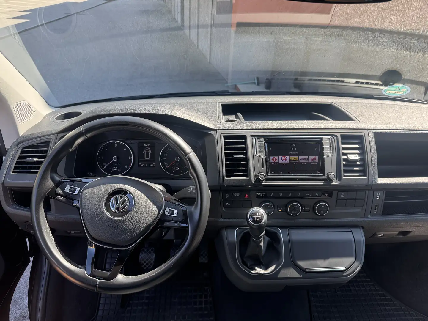 Volkswagen T6 Kombi KR 2,0 TDI 4Motion Braun - 2