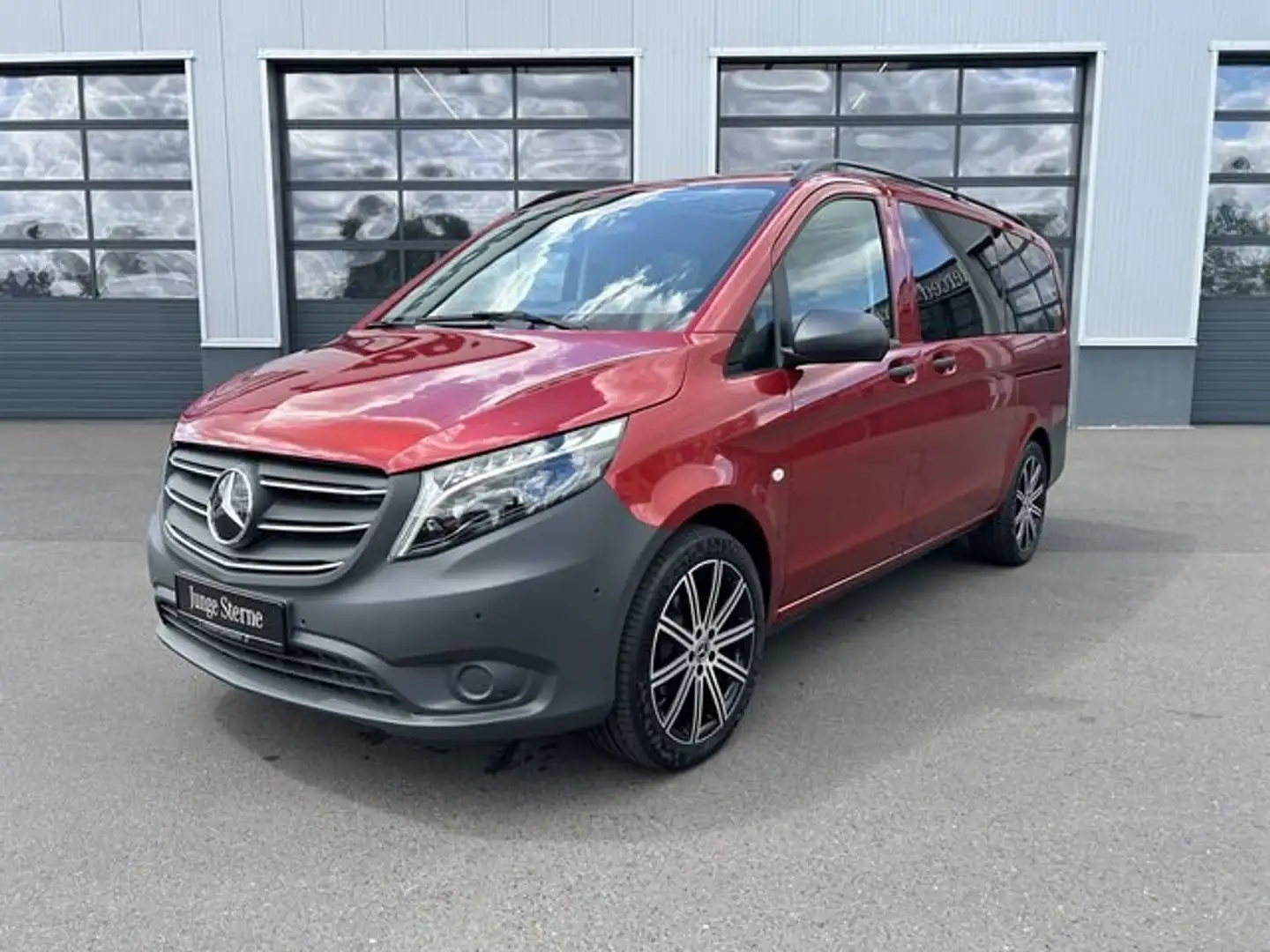 Mercedes-Benz Vito Vito 114 CDI L DISTRONIC Panorama Liege &Tischp. Rot - 2