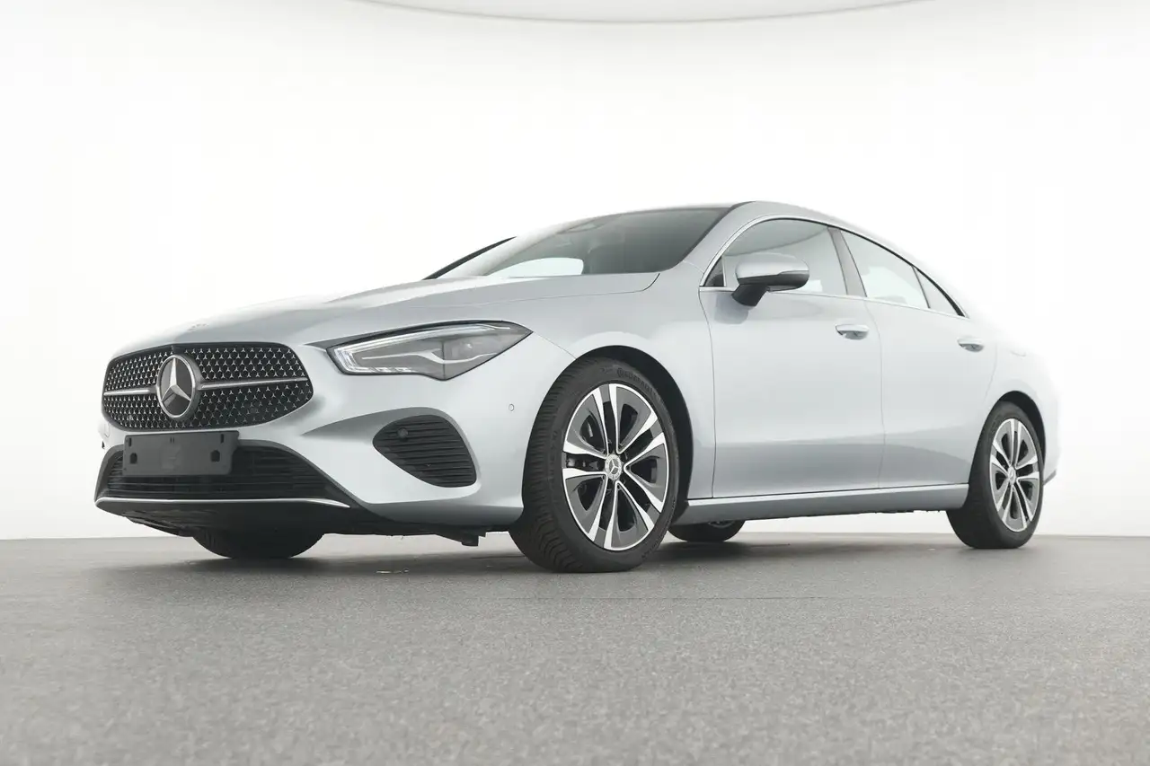 Mercedes-Benz CLA 180 d Coupé Luxury Line - Top Options 10