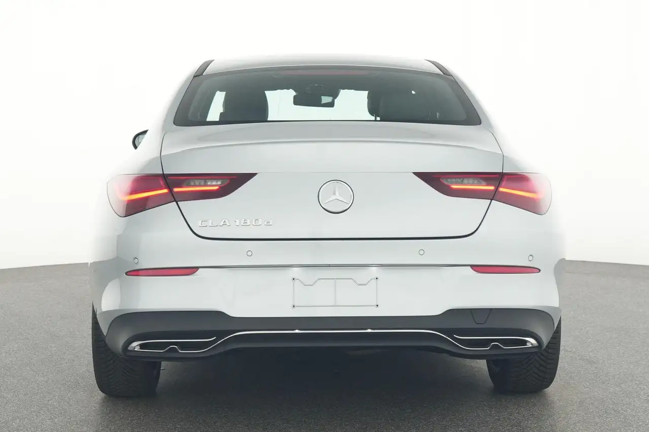 Mercedes-Benz CLA 180 d Coupé Luxury Line - Top Options 7