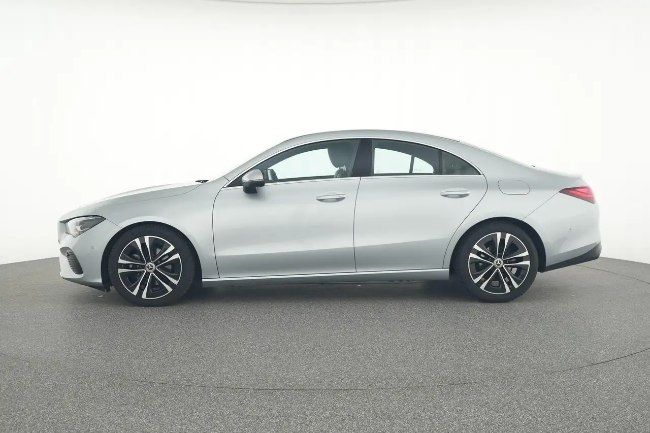Mercedes-Benz CLA 180 d Coupé Luxury Line - Top Options 8