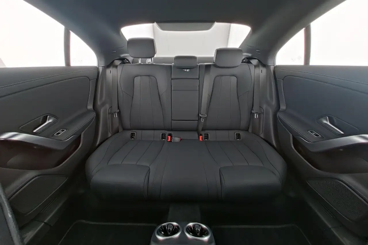 Mercedes-Benz CLA 180 d Coupé Luxury Line - Top Options 17