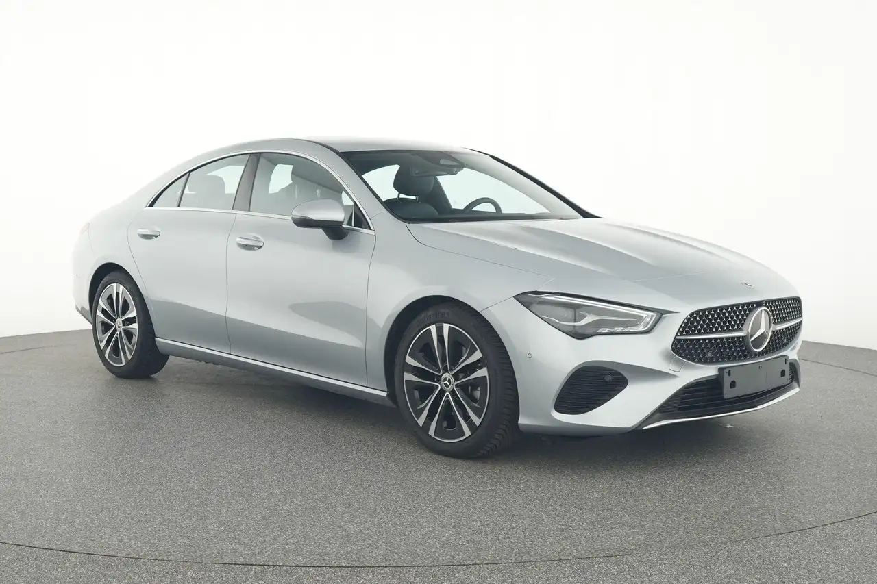 Mercedes-Benz CLA 180 d Coupé Luxury Line - Top Options 2