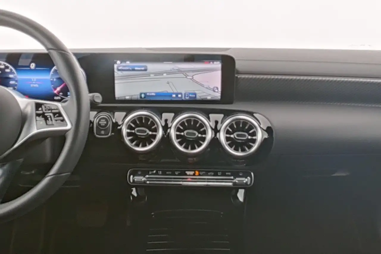 Mercedes-Benz CLA 180 d Coupé Luxury Line - Top Options 15