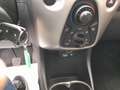 Toyota Aygo 1.0 VVT-i 69 CV 5 porte x-play Rood - thumbnail 23