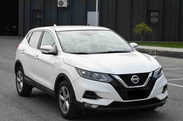 Nissan Qashqai view 2