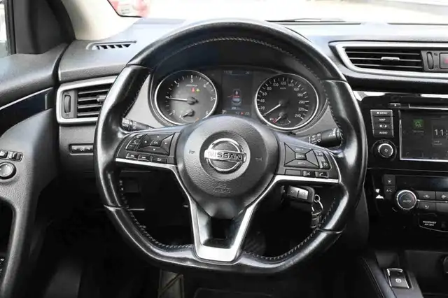 Nissan Qashqai view 17