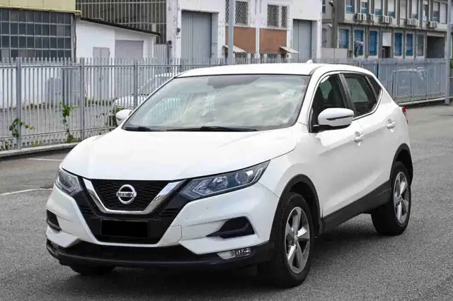 2019 Nissan Qashqai in White for sale