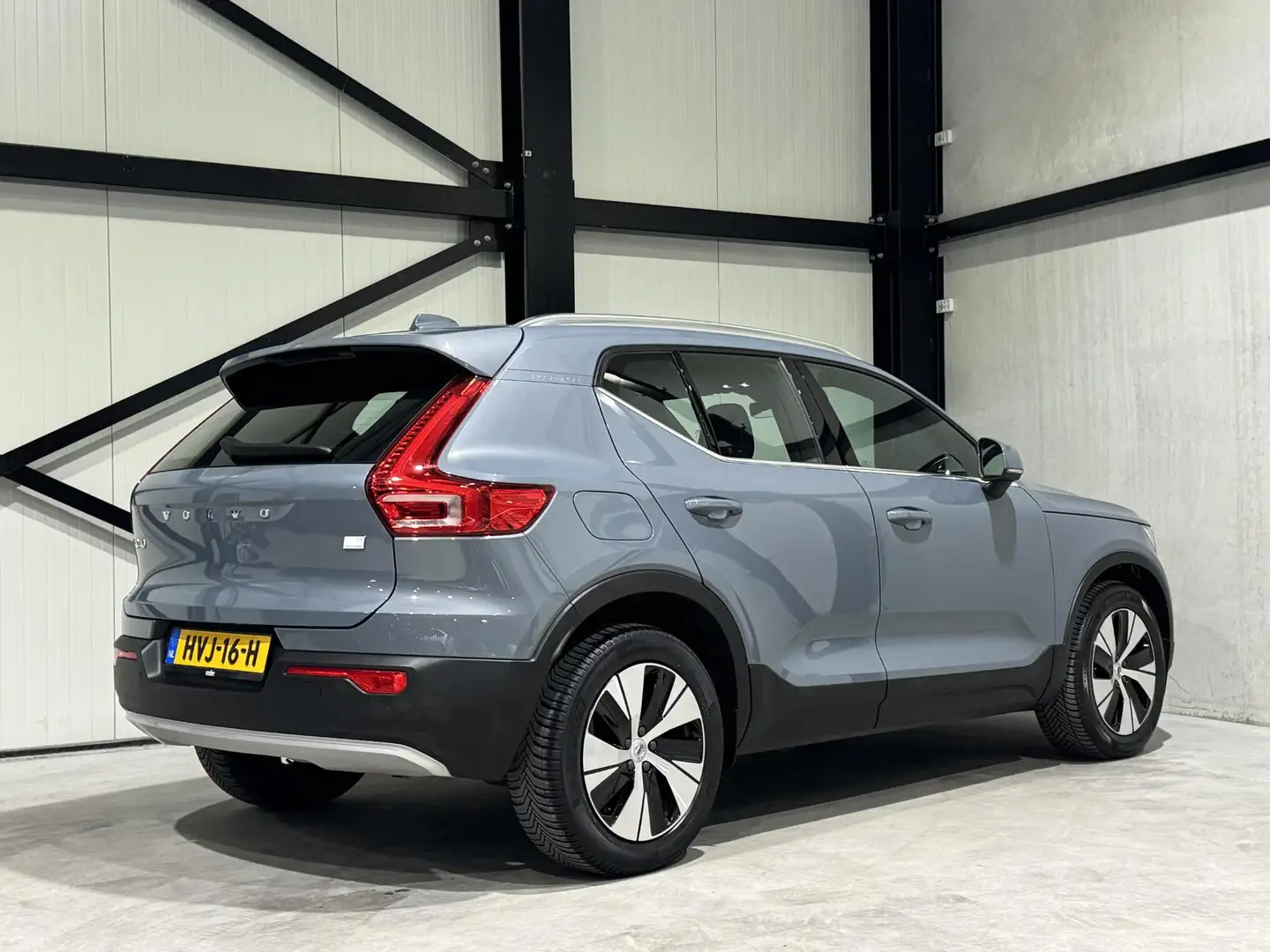 Volvo XC40 1.5 T4 Recharge Inscription Expression Aut. | navi Grijs - 2