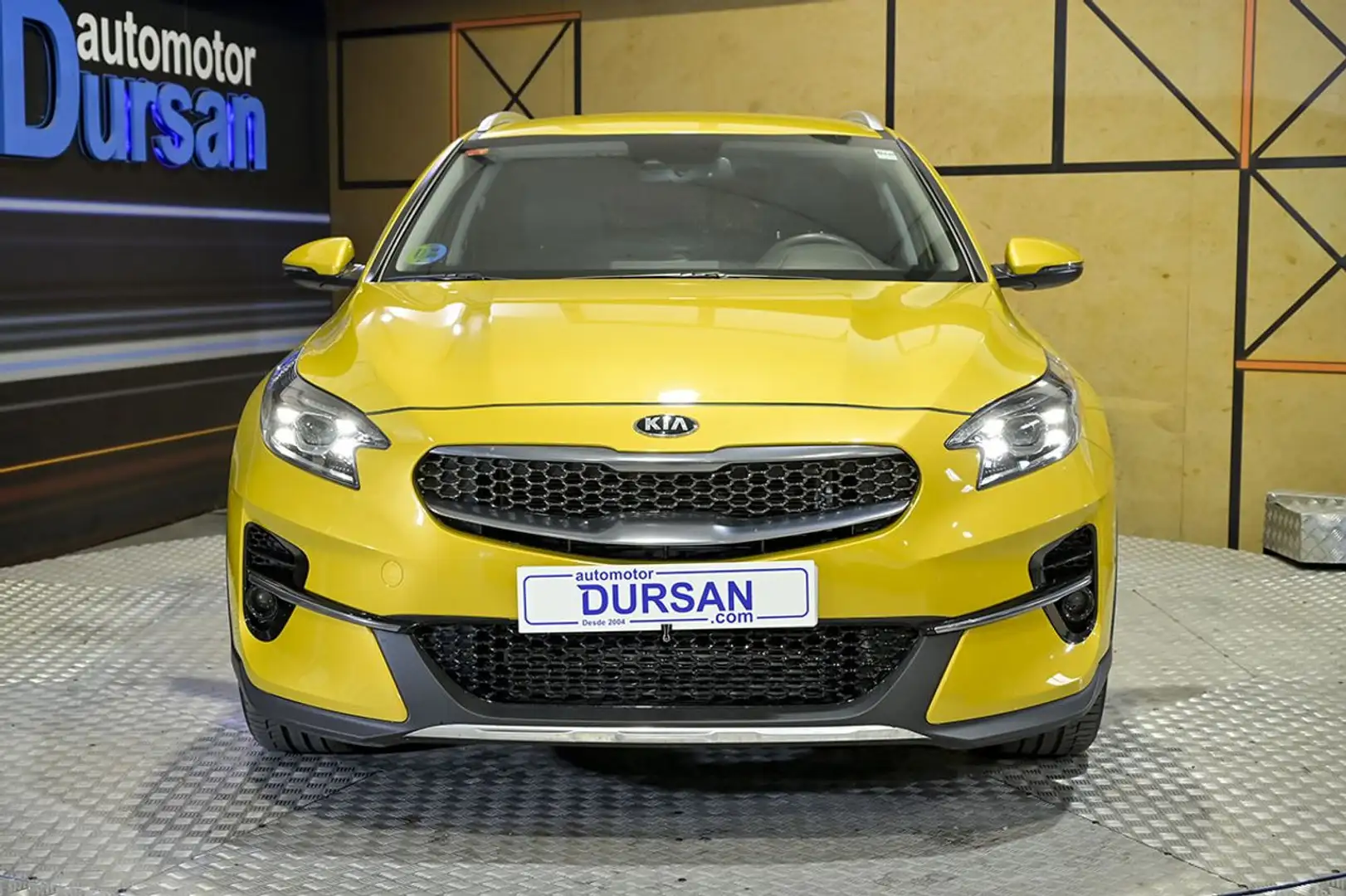 Kia XCeed 1.5 MHEV iMT Emotion 118kW 160CV Amarillo - 2