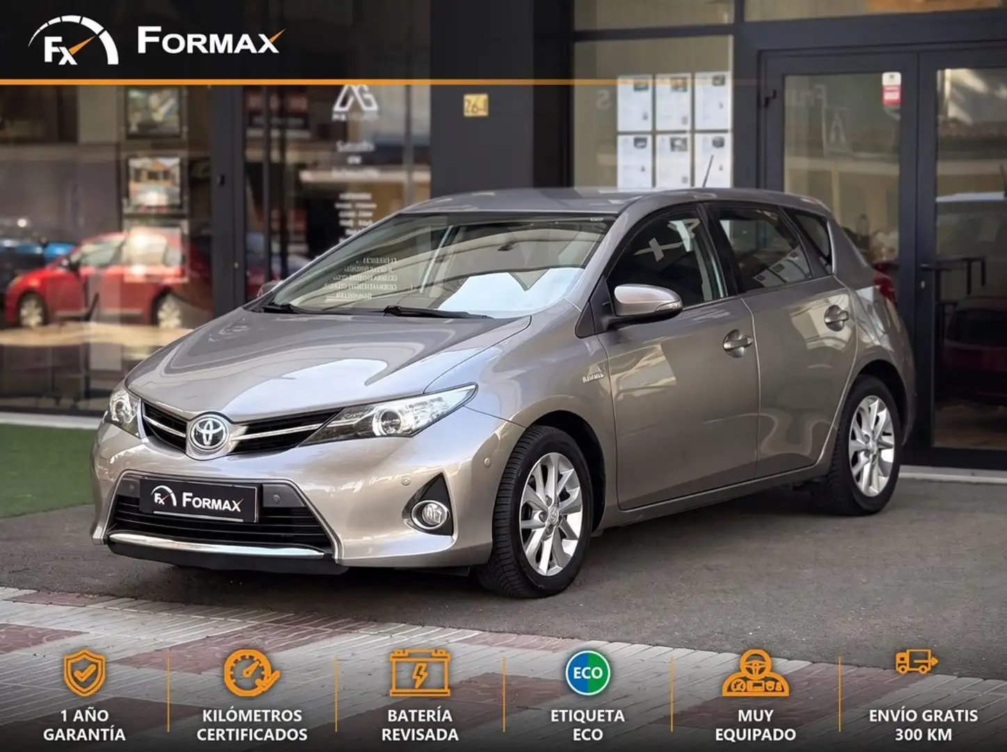 Toyota Auris hybrid Active Verde - 1