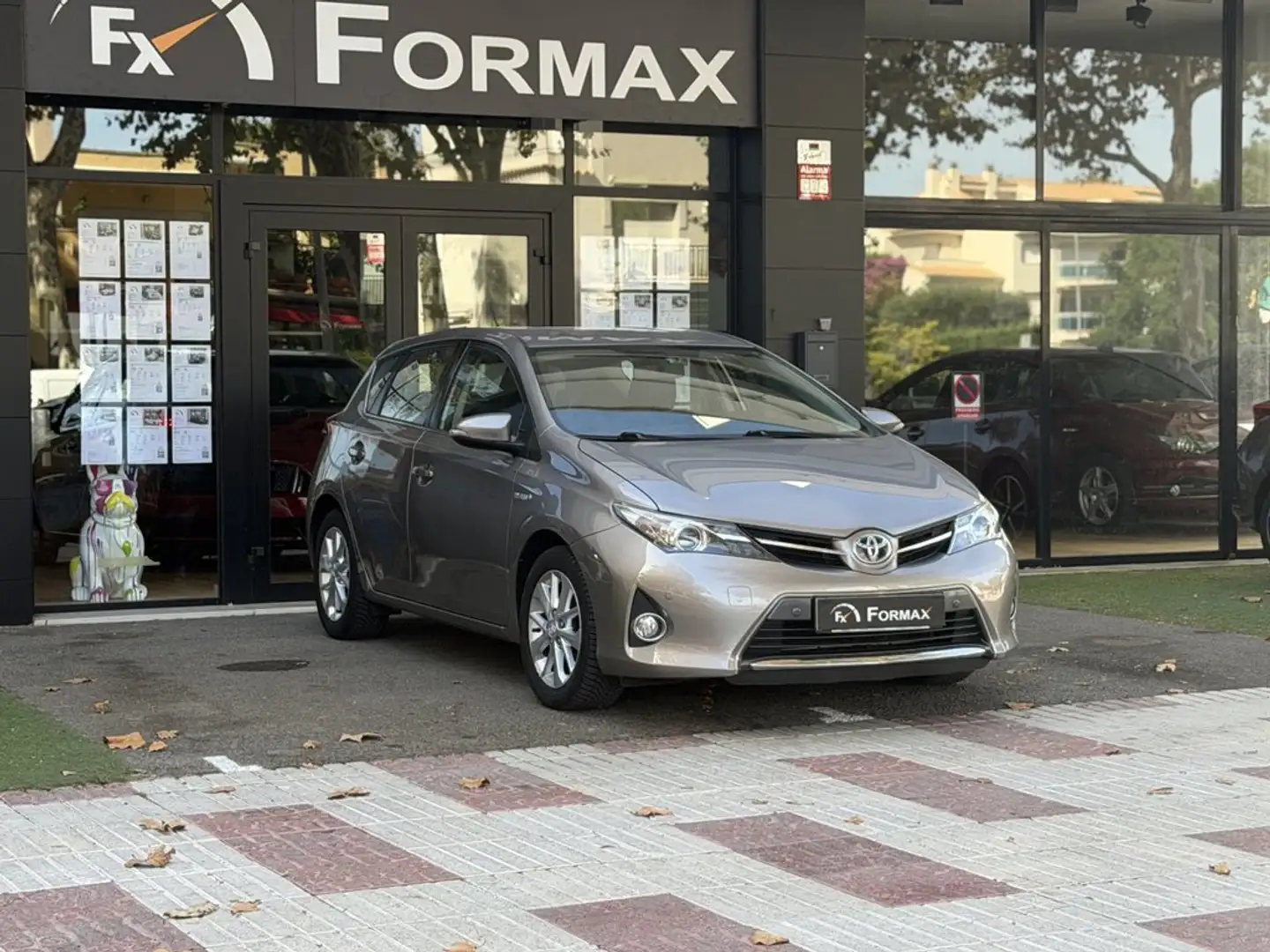 Toyota Auris hybrid Active Verde - 2